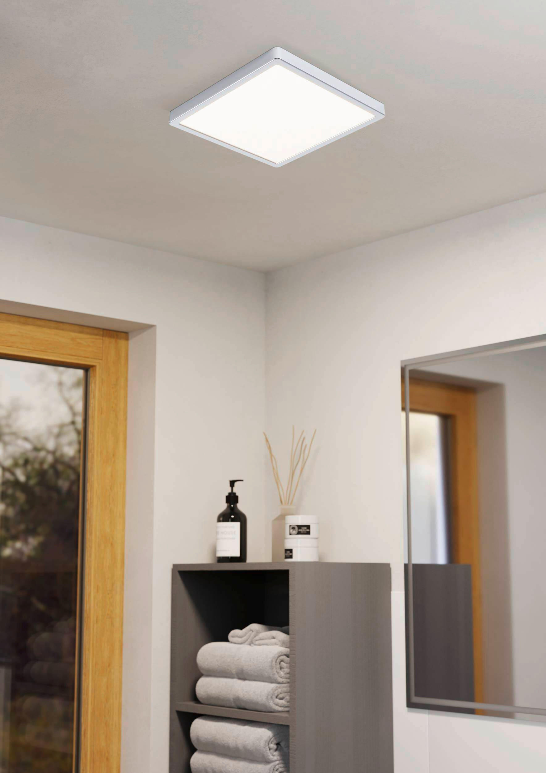 LED-BADRUMSTAKLAMPA - Basics (29/29/3cm) - Celina