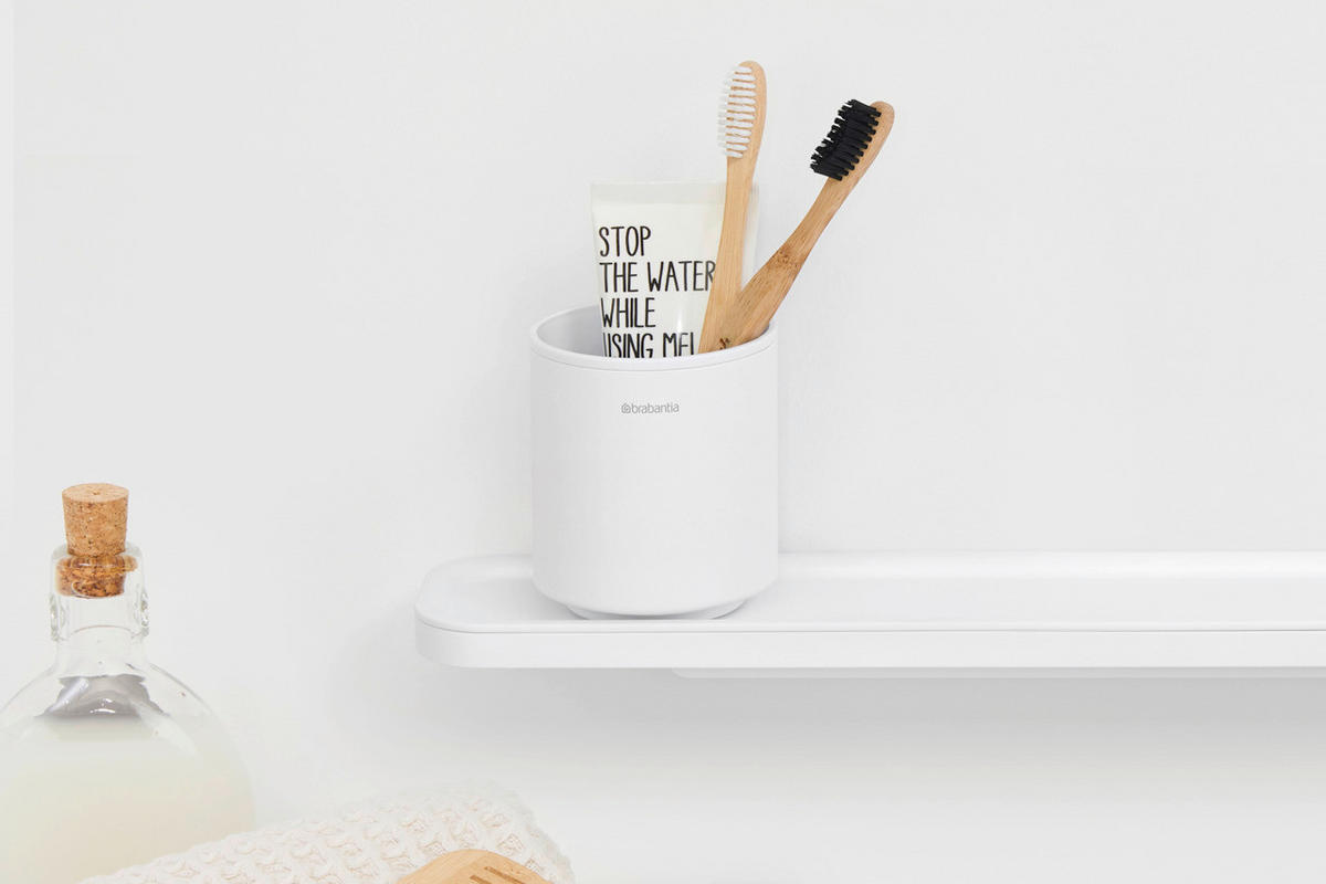 KUPATILSKA ČAŠA  bela  metal, plastika  - bela, Osnovno, metal/plastika (8.1/9.4/8.1cm) - Brabantia