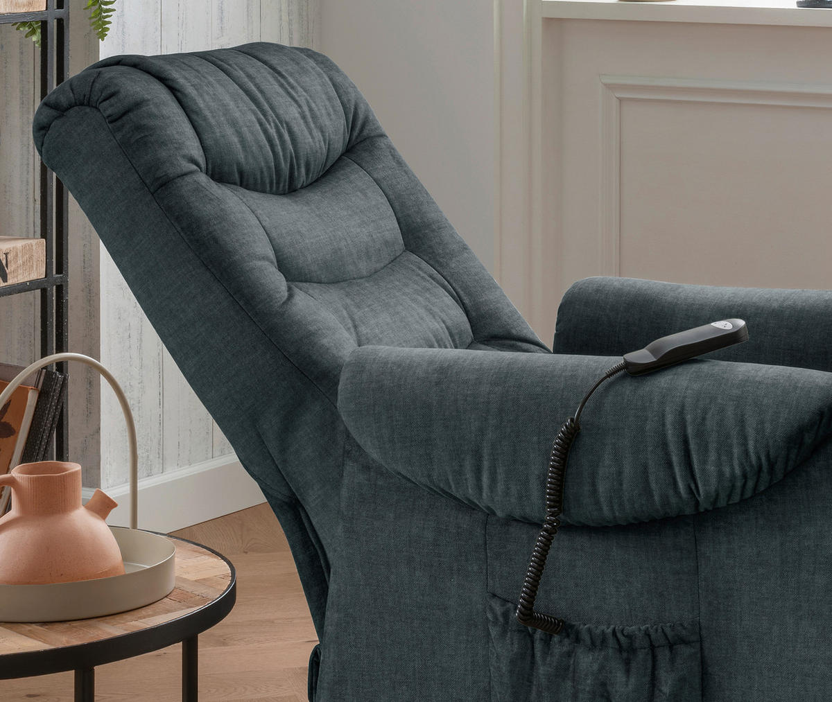 FERNSEHSESSEL  mit Relaxfunktion, Fußteilverstellung, Rücken echt Velours Dunkelblau  - Schwarz/Braun, Design, Kunststoff/Textil (76/106/94cm) - Livetastic