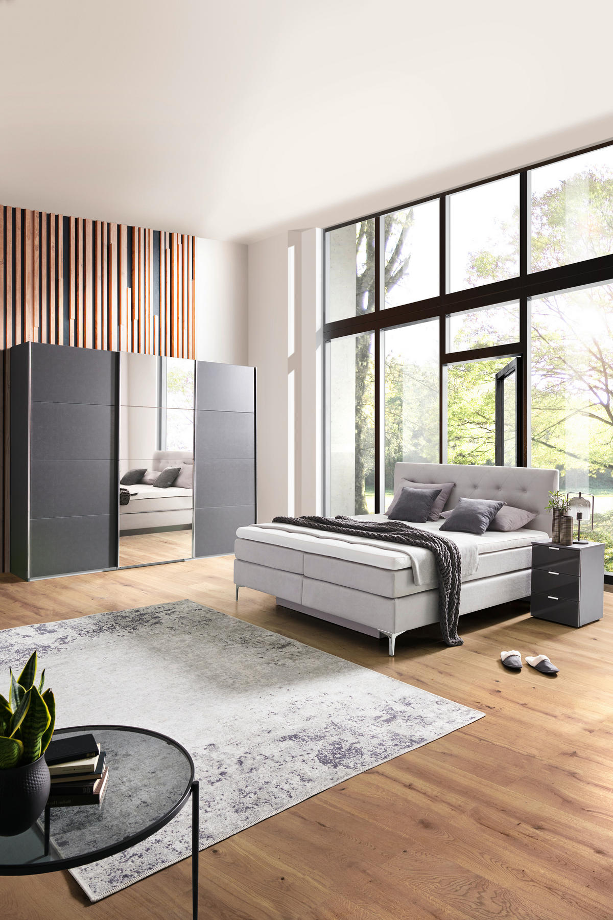 SCHWEBETÜRENSCHRANK  in Dunkelgrau  - Chromfarben/Dunkelgrau, Design, Glas/Holzwerkstoff (270/230/62cm) - Xora