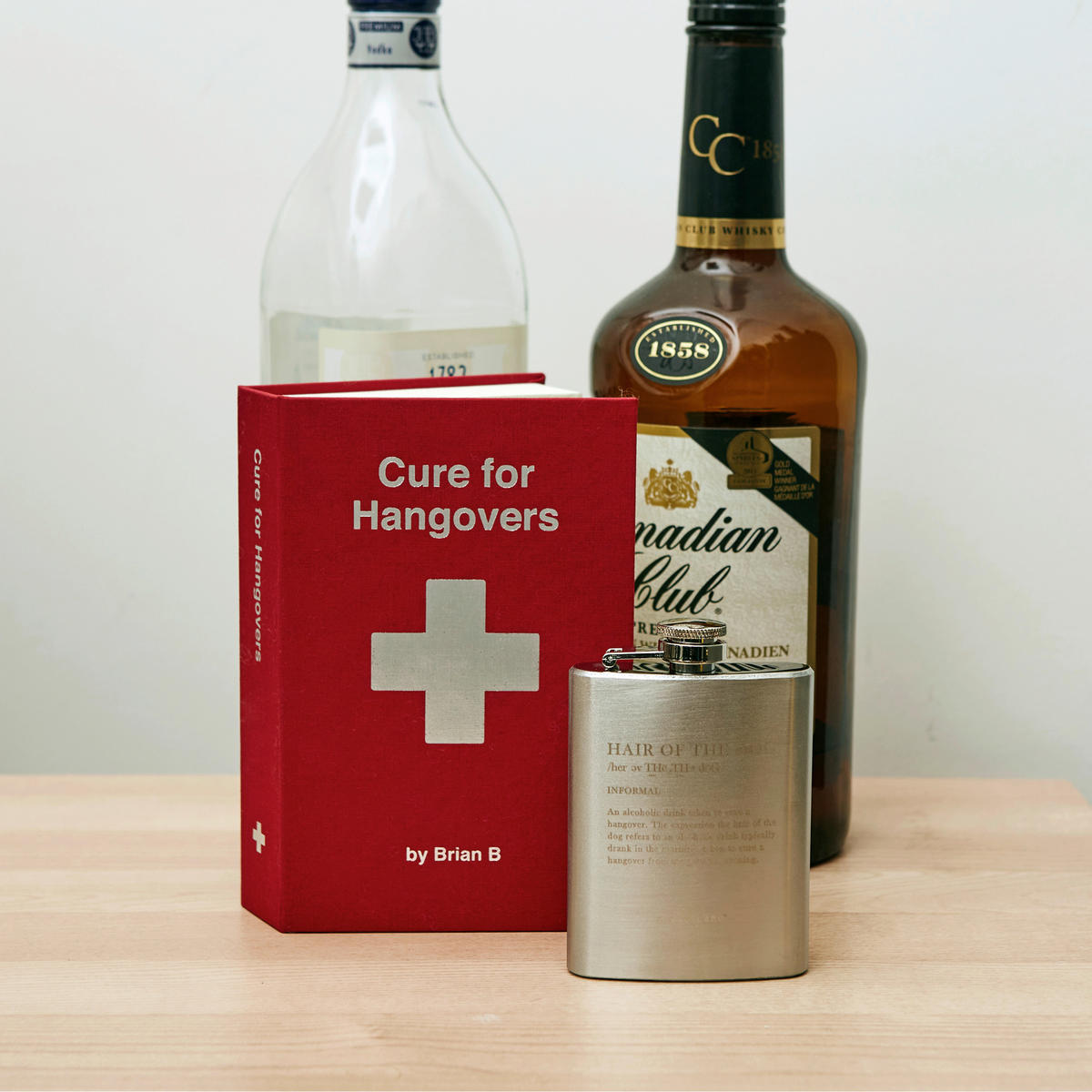 SZESZESITALOS PALACK  - sötétvörös/szürke, Basics, fém (3,2/16,1/10,5cm) - Kikkerland