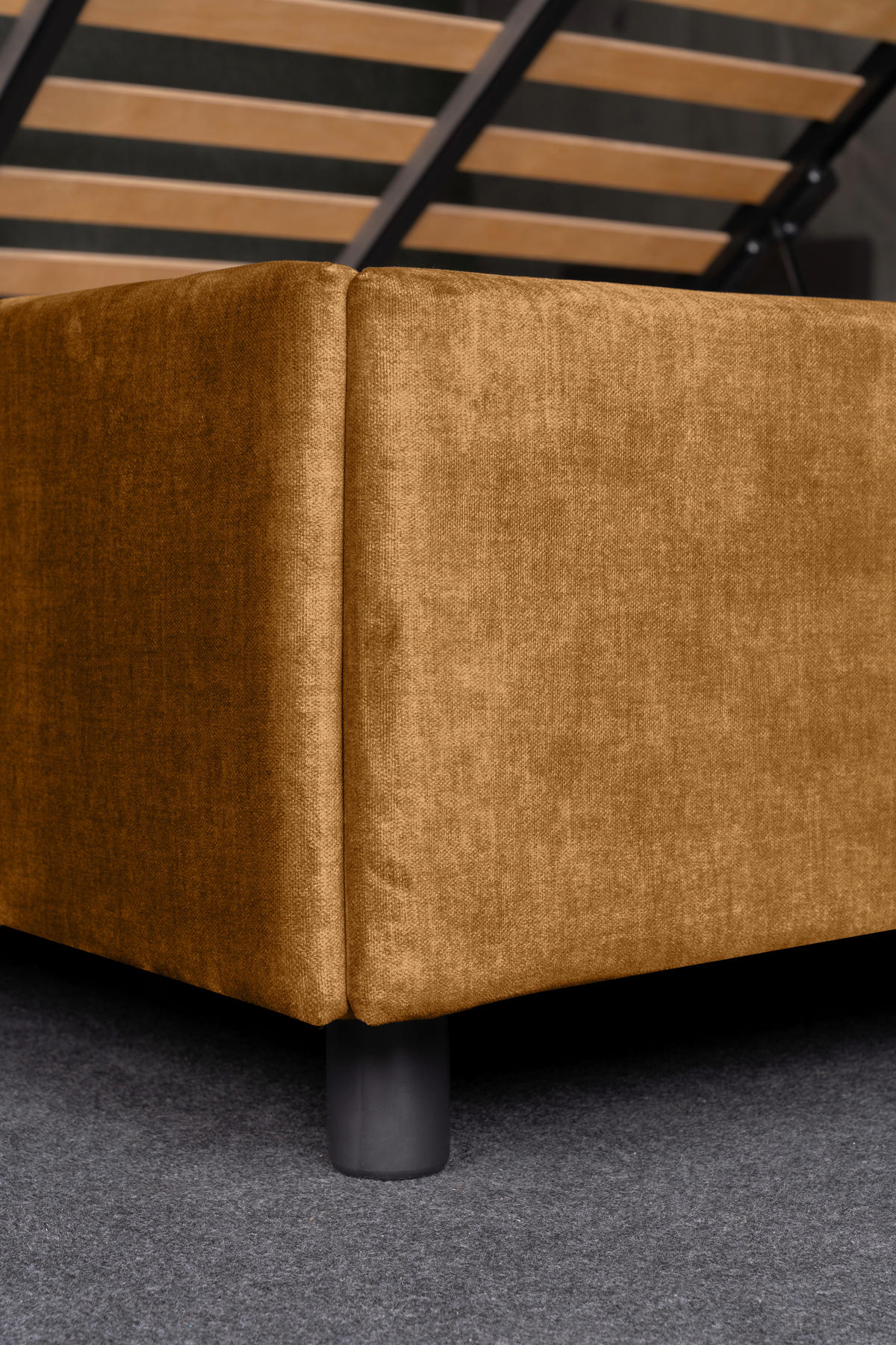 KÁRPITOZOTT ÁGY 180/200 cm  aranybarna  - aranybarna/fekete, Basics, műanyag/textil (180/200cm) - Carryhome