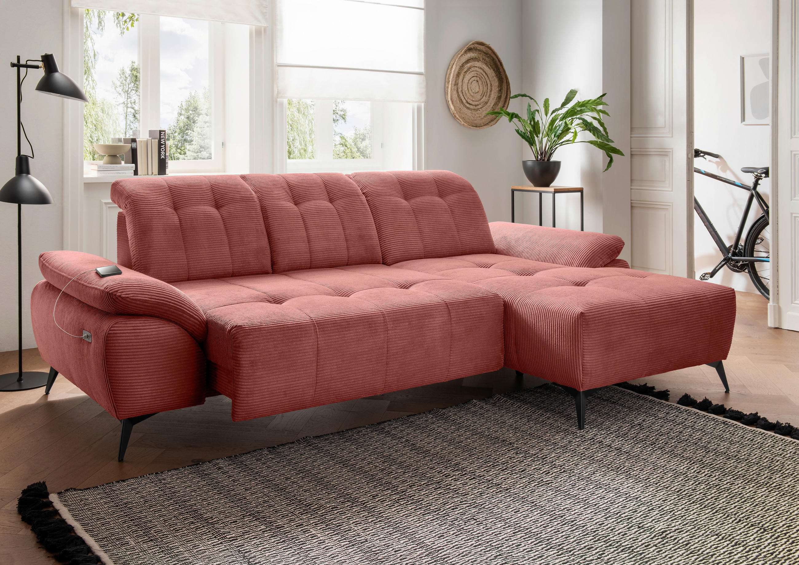 ECKSOFA FIORE in Cord Koralle Kopfteilverstellung, Sitzvorzug  280/180 cm  - Koralle/Schwarz, MODERN, Textil/Metall (280/180cm) - Livetastic