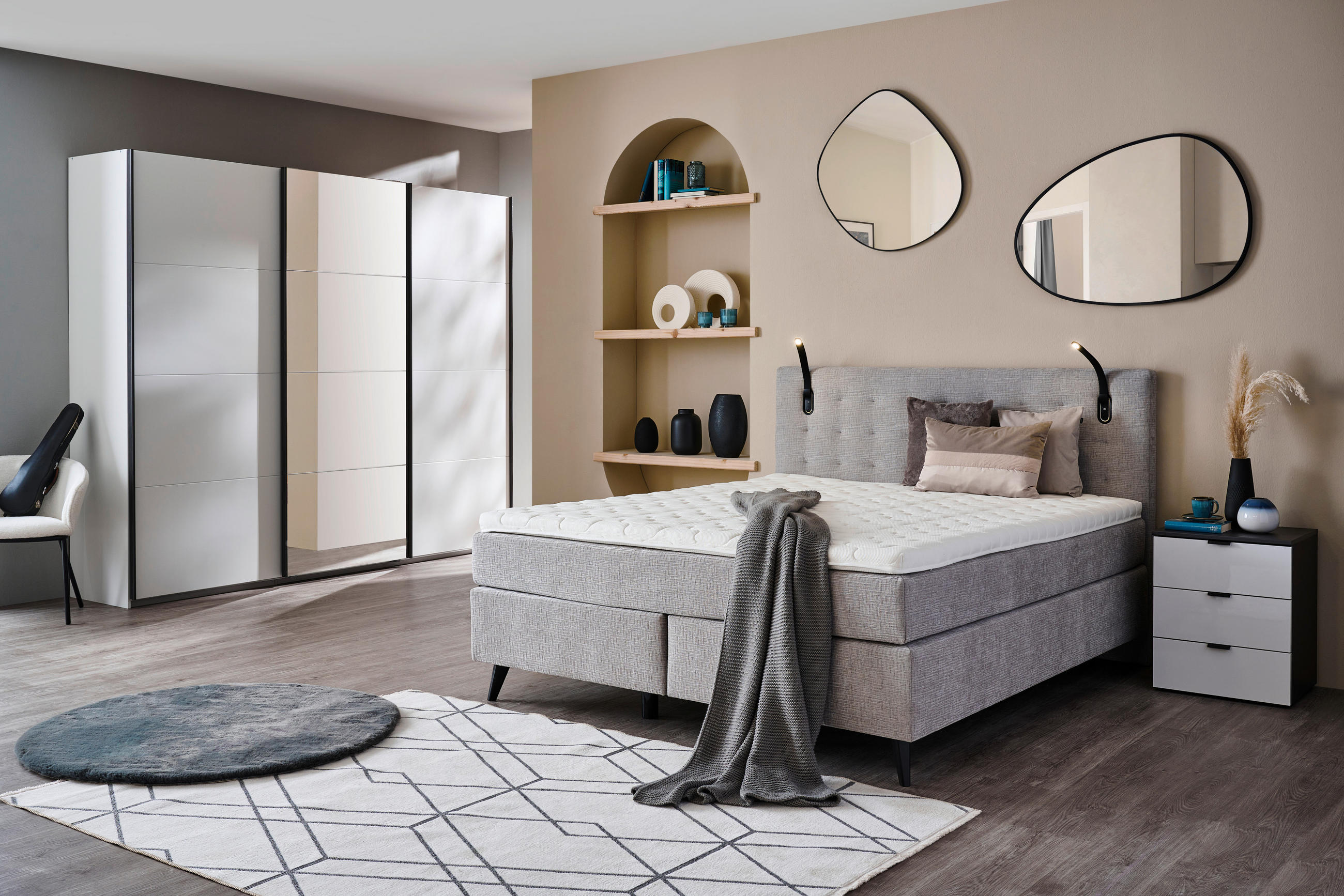 BOXSPRINGBETT 160/200 cm  in Hellgrau  - Chromfarben/Hellgrau, Konventionell, Kunststoff/Textil (160/200cm) - Voleo