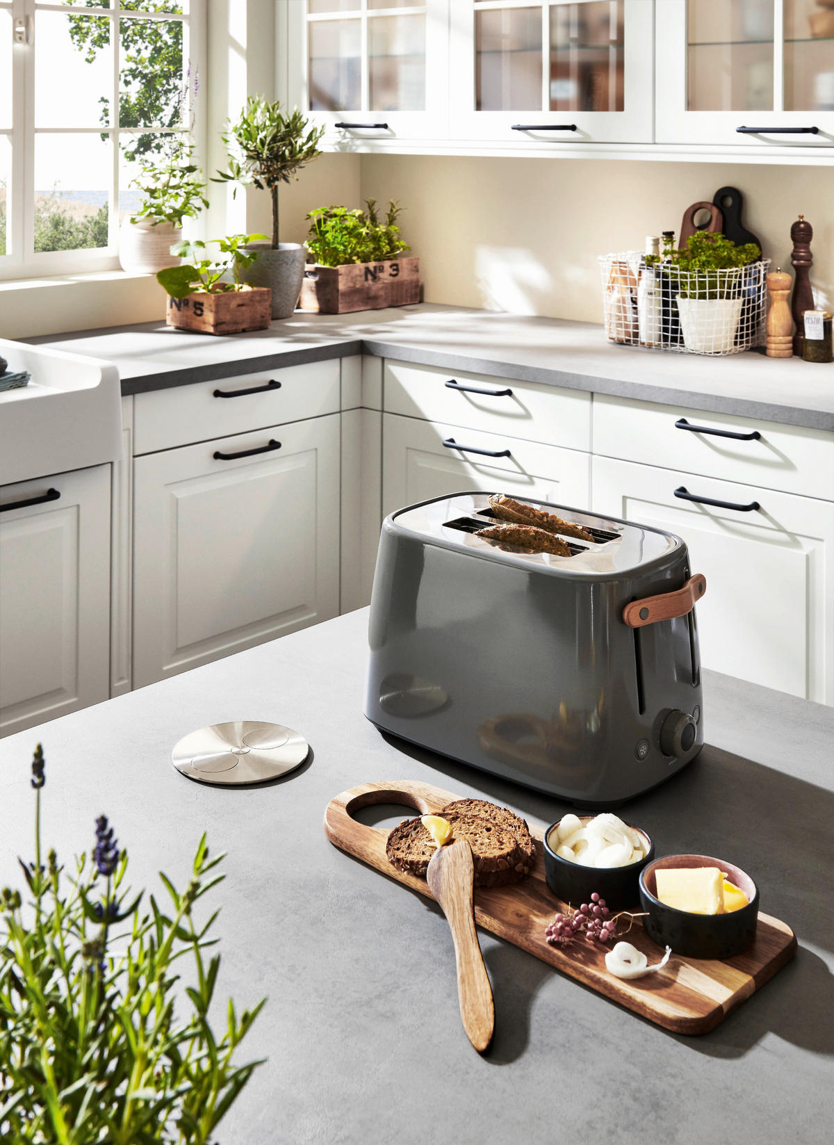 INBYGGNADSKÖK   - vit, Design, trämaterial - Celina