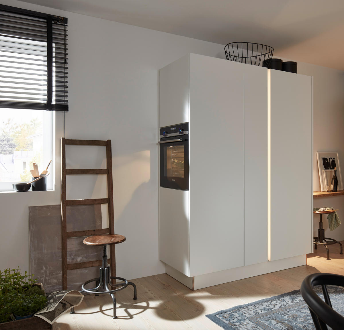 EINBAUKÜCHE   - Weiß, Design, Holzwerkstoff - Dieter Knoll