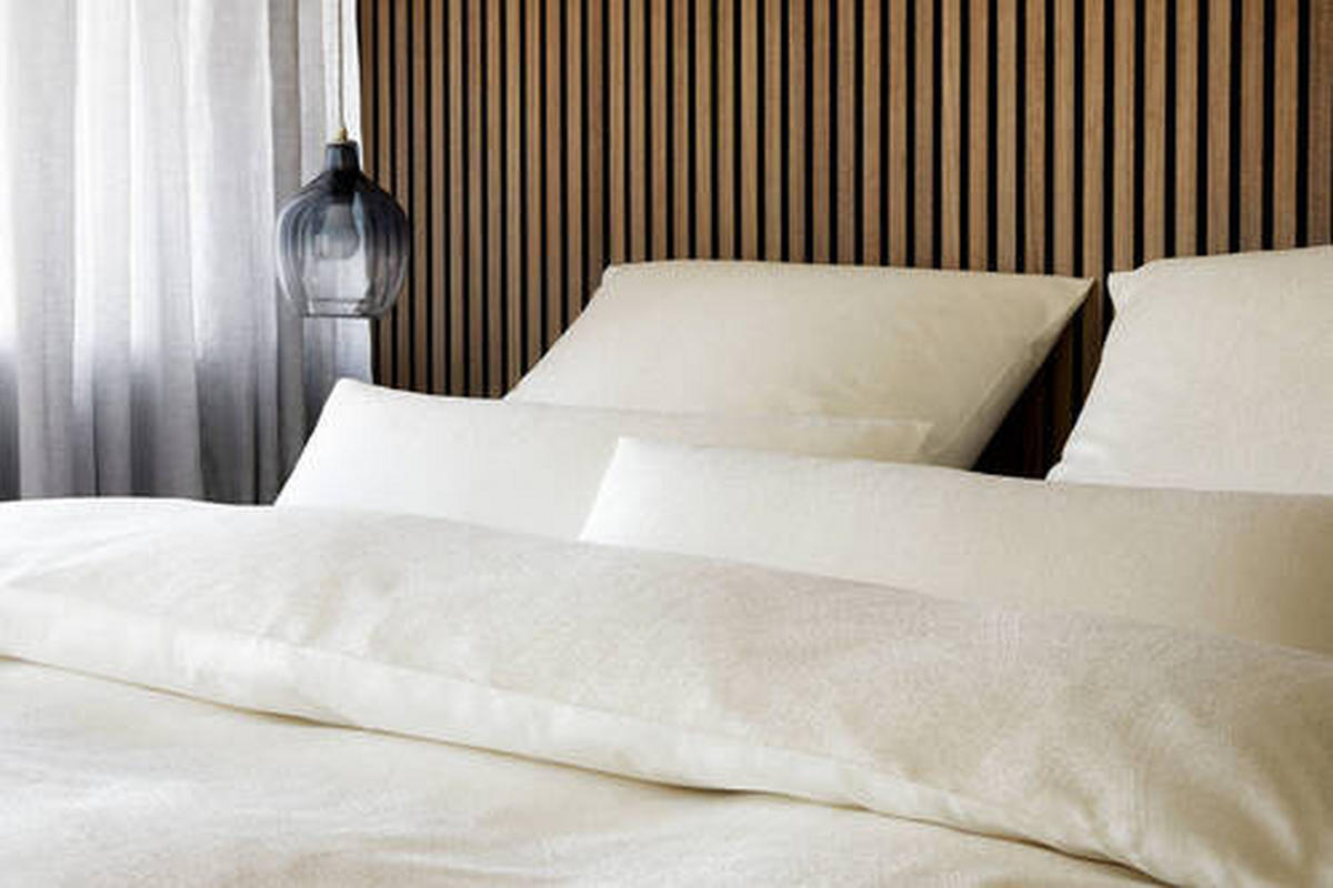 POSTELJNINA PAISLEY 140/200 cm damast krem barve  - krem barve, Basics, tekstil (140/200cm) - Elegante