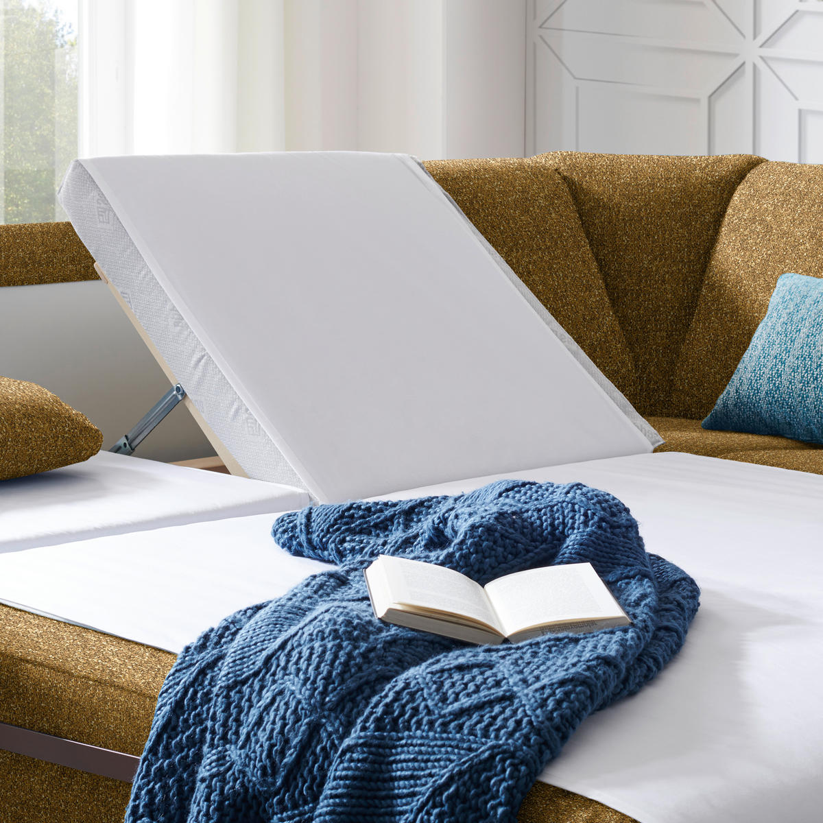 WOHNLANDSCHAFT  in Mikrovelours Senfgelb  - Senfgelb/Alufarben, KONVENTIONELL, Kunststoff/Textil (236/322/158cm) - Sedda