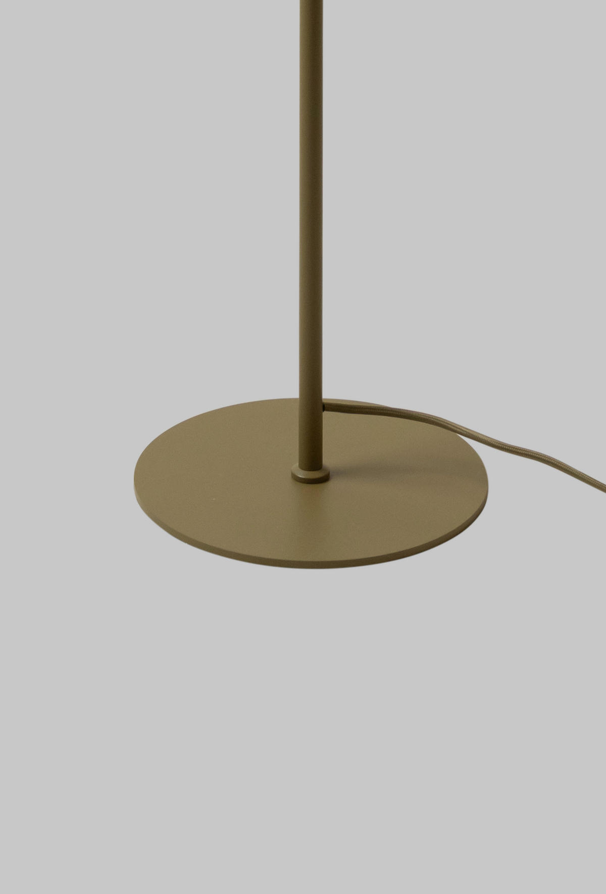 STEHLEUCHTE 31/145 cm    - Olivgrün, Design, Metall (31/145cm) - It's about Romi