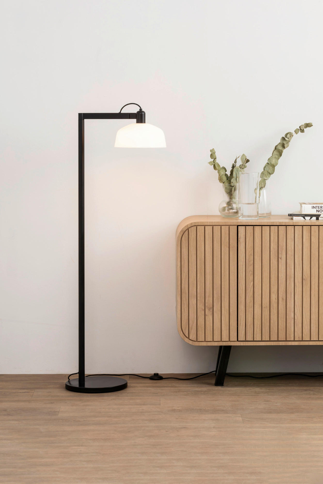 STEHLEUCHTE 30/47.4/148 cm   - Opal/Schwarz, Design, Glas/Metall (30/47.4/148cm)