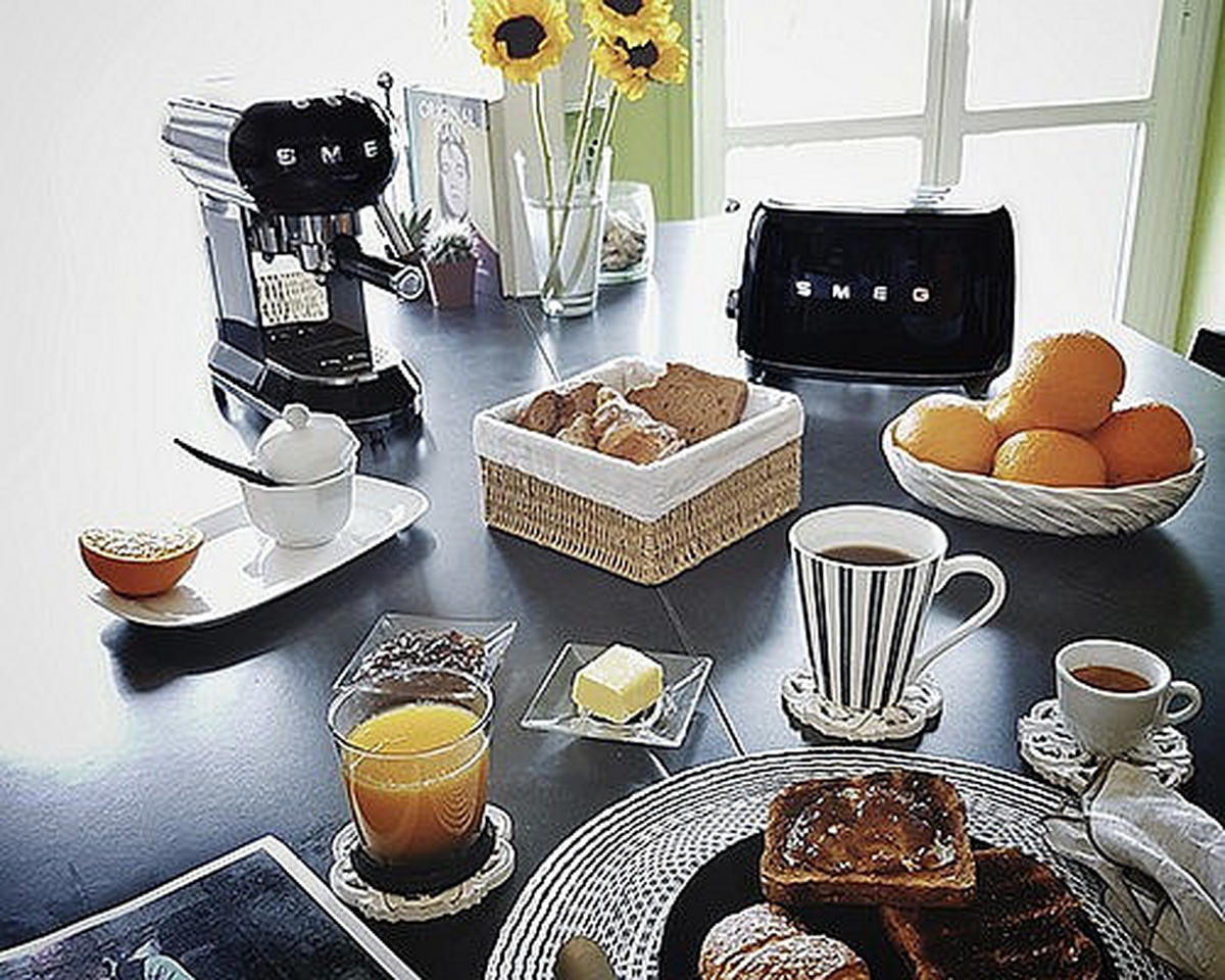 TOASTER 50`s Style  - Schwarz, Basics, Metall (31/19,8/19,5cm) - SMEG