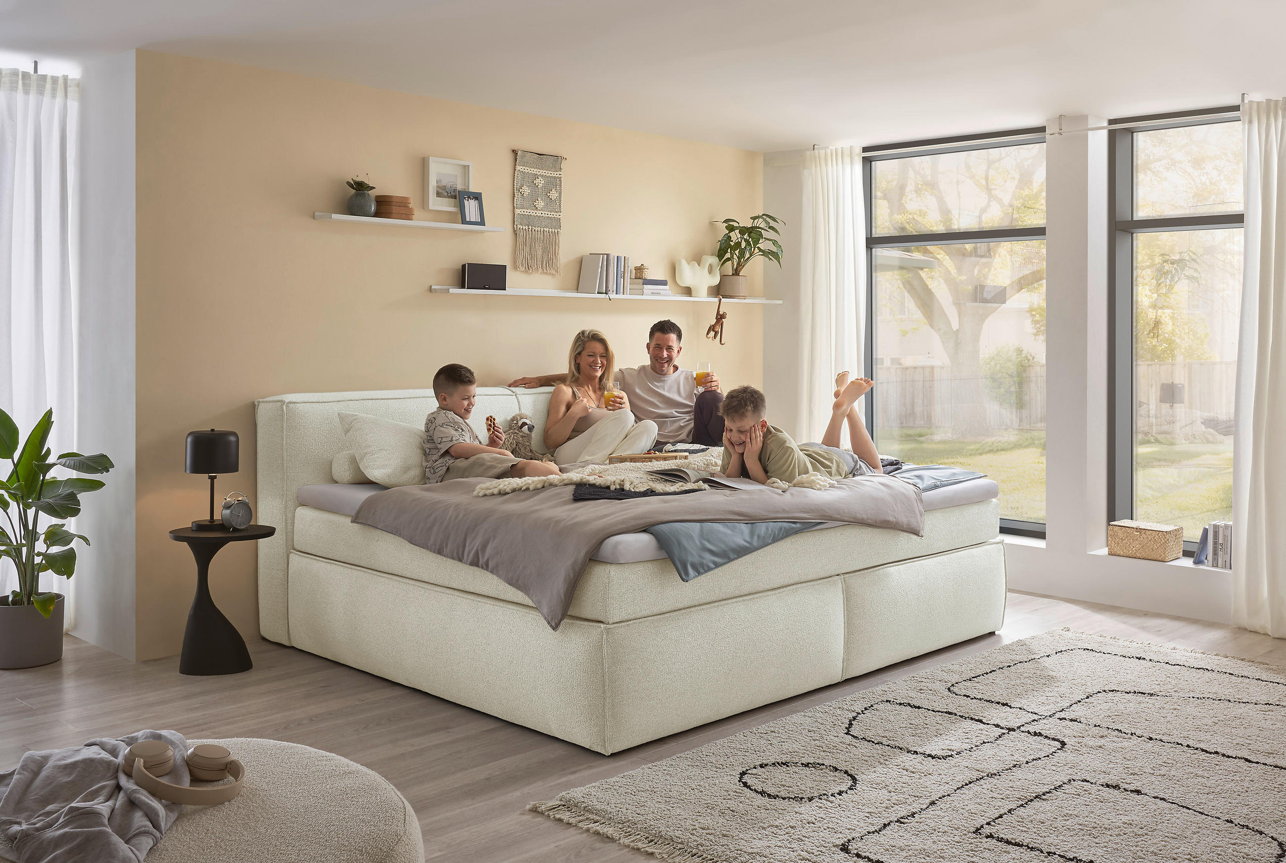 BOXSPRINGBETT 240/200 cm  in Creme  - Creme/Schwarz, LIFESTYLE, Kunststoff/Textil (240/200cm) - Boxxx