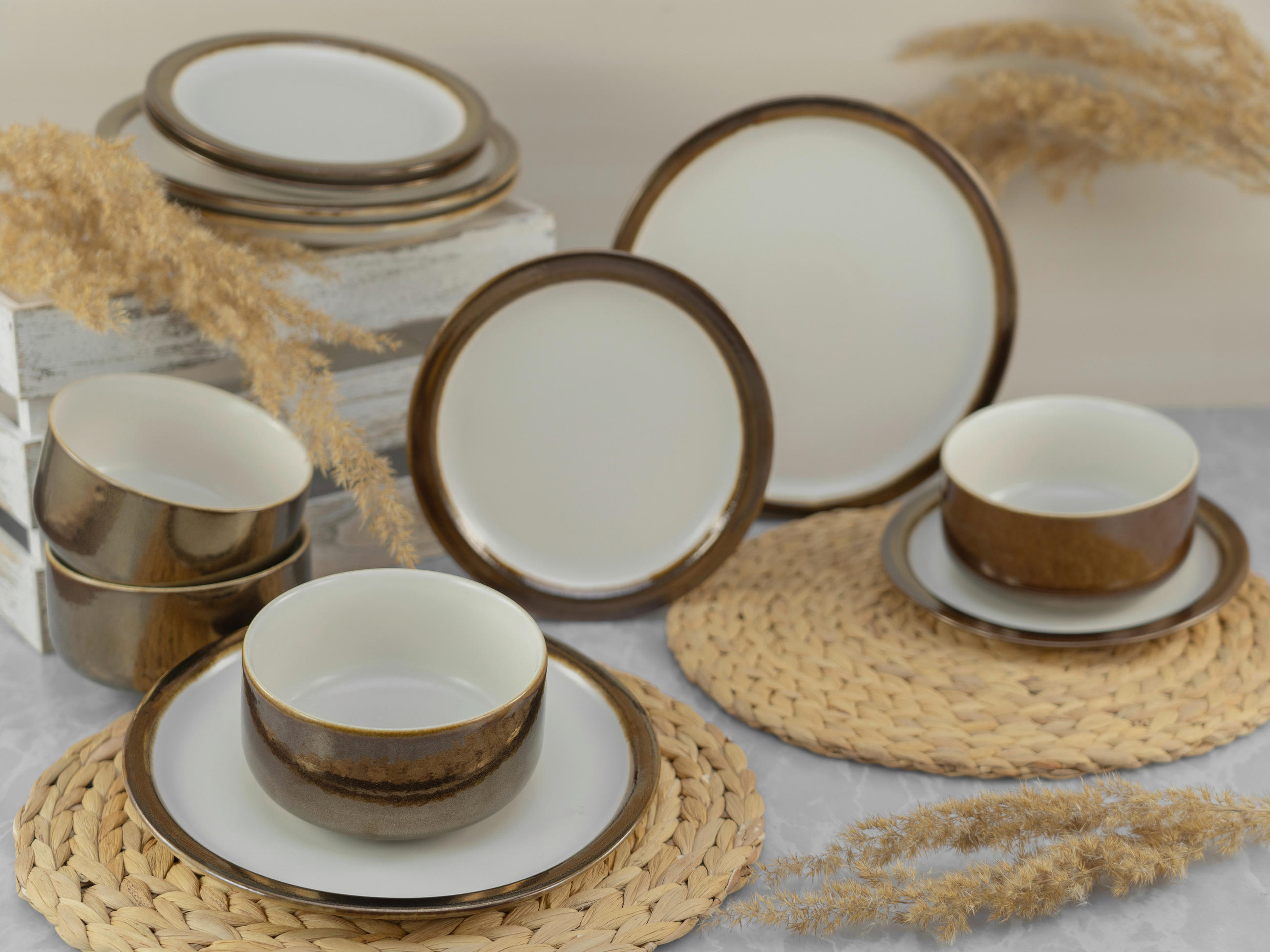 SERVIS 12 delar  - vit/guldfärgad, keramik (31,5/31,5/37cm) - Creatable