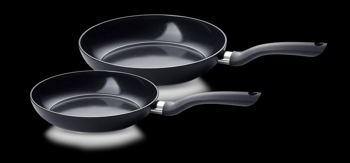 PFANNENSET Essential recyceltes Aluminium 2-teilig  - Schwarz, Basics, Metall (24/28cm) - Fissler