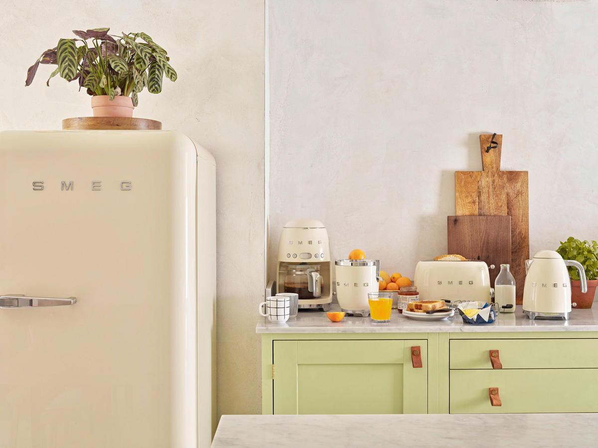 ZITRONENPRESSE - Creme, Trend, Metall (16.6/28.1/16.6cm) - SMEG