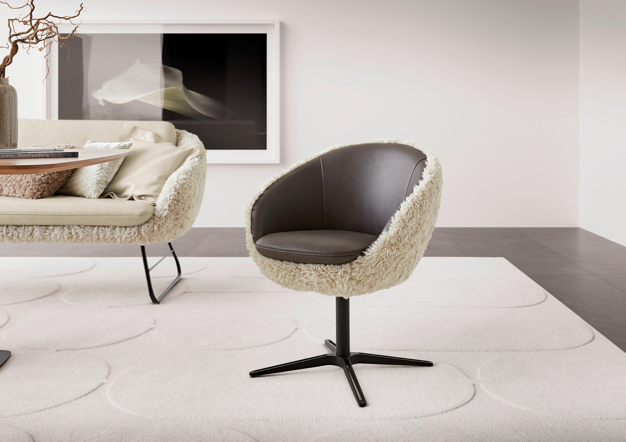 ARMLEHNSTUHL  in Hochflor Kombination Echtleder/Stoff pigmentiert  - Beige/Schwarz, Design, Leder/Textil (65/81/61cm) - Koinor