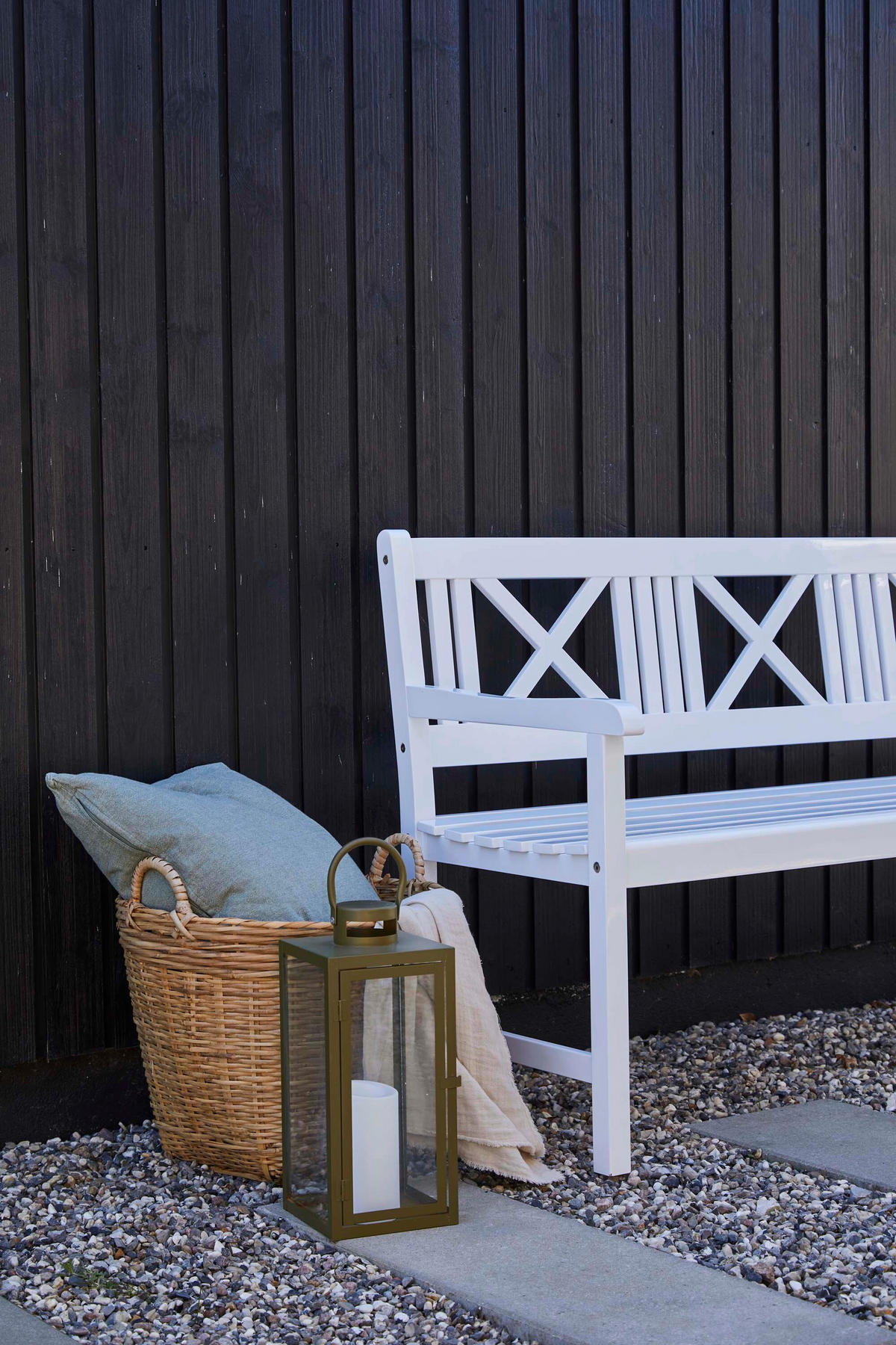 GARTENBANK 150/89/58 cm  in Weiß Hochglanz  - Weiß Hochglanz, Natur, Holz (150/89/58cm) - Gardenson