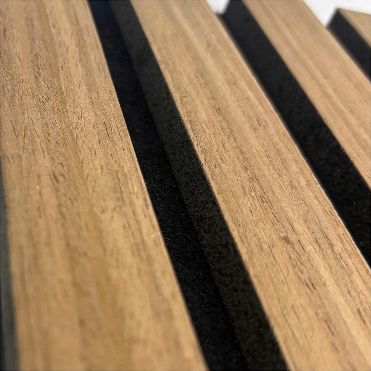 AKUSTIKPANEEL Echtholz  - Eichefarben, Basics, Holzwerkstoff/Kunststoff (244/56/1,8cm) - Novel