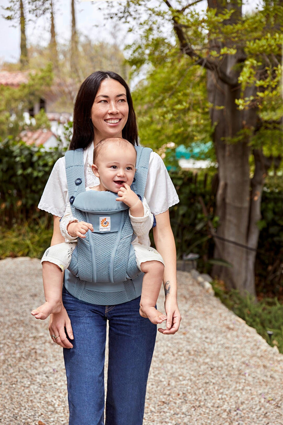 KENGUR NOSILJKA  Omni Breeze  - svetloplava, Osnovno, tekstil (0,7kg) - Ergo Baby