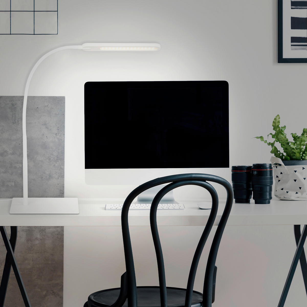 LED-SVETILKA ZA PISALNO MIZO               - bela, Basics, kovina/umetna masa (95/16,5/23cm)