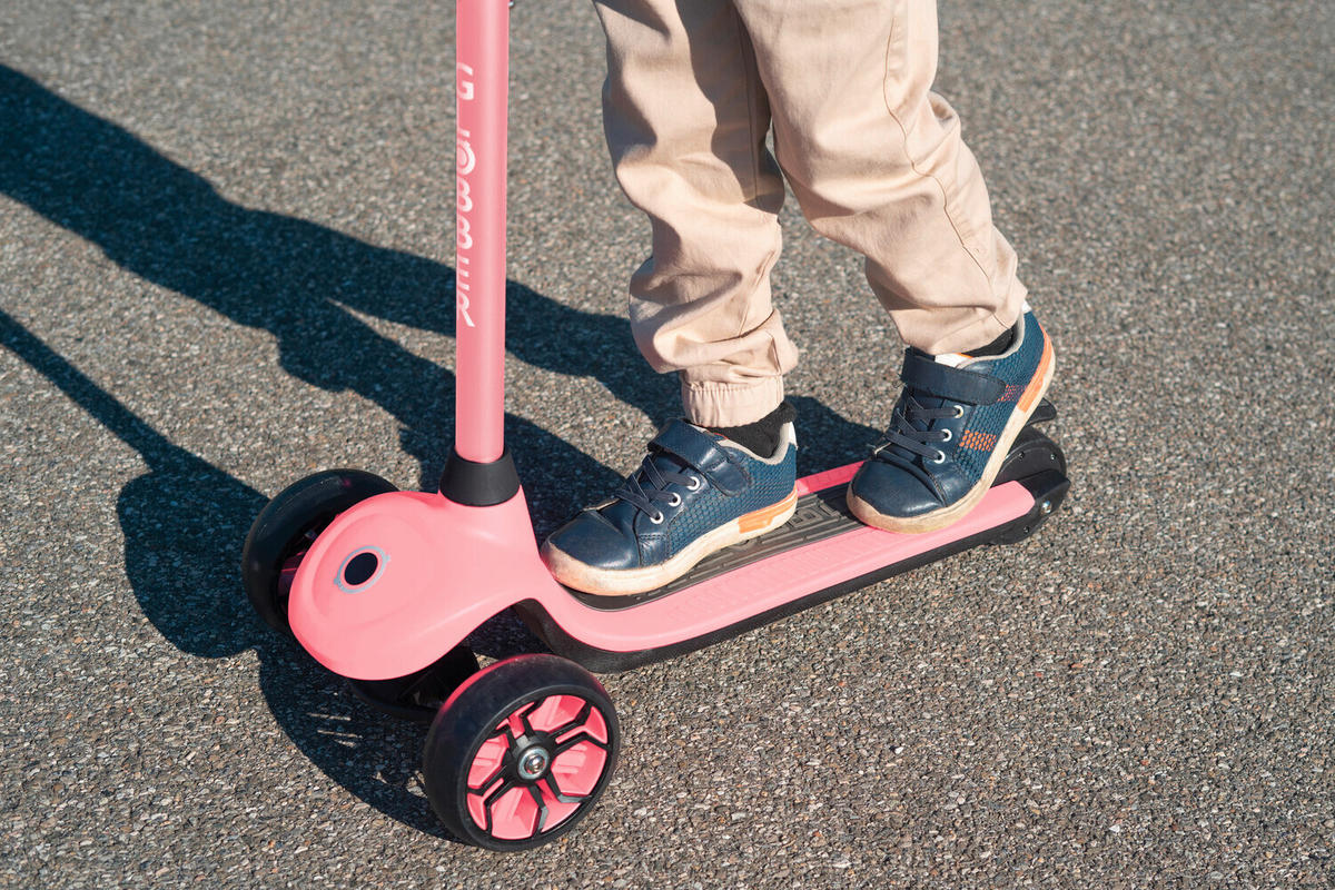 KINDER-E-SCOOTER ONE K E-MOTION 4 PLUS  - Rosa, LIFESTYLE, Kunststoff (62,0/29,0/76,0cm) - GLOBBER