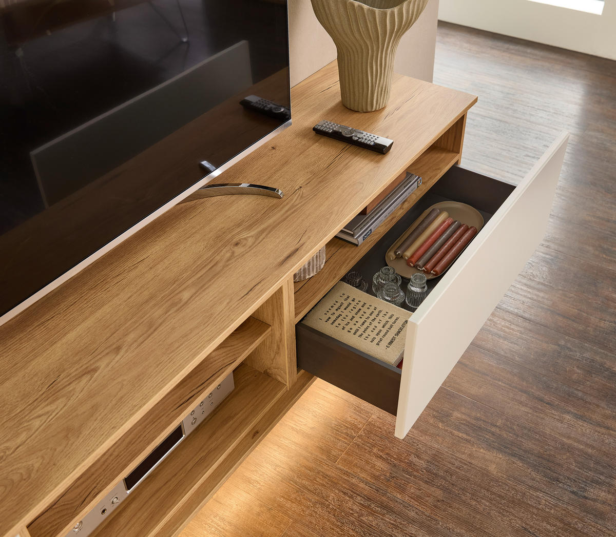 WOHNWAND  in Eichefarben, Sandfarben, Beige  315/215/40 cm  - Sandfarben/Eichefarben, KONVENTIONELL, Glas/Holzwerkstoff (315/215/40cm) - Venda