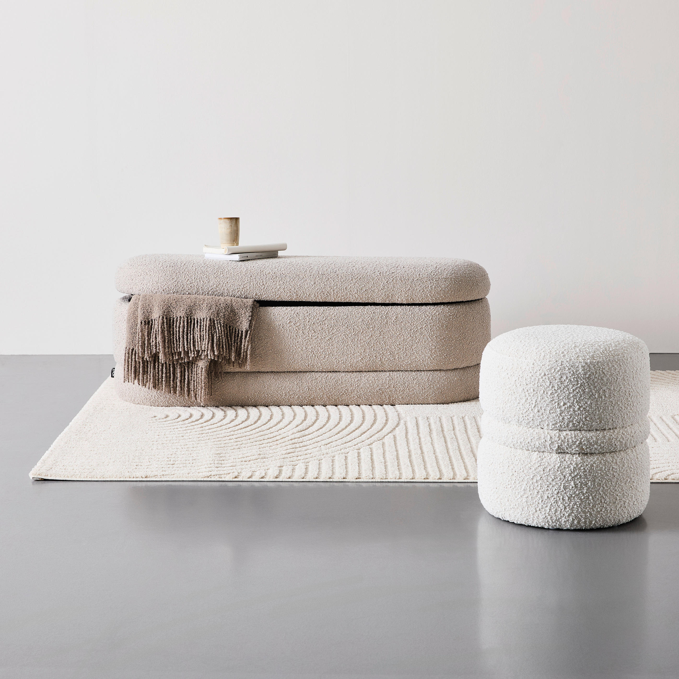 HOCKERBANK 130/48,5/47 cm Bouclé Creme Kiefer Sperrholz  - Creme, Trend, Holz/Textil (130/48,5/47cm) - Xora
