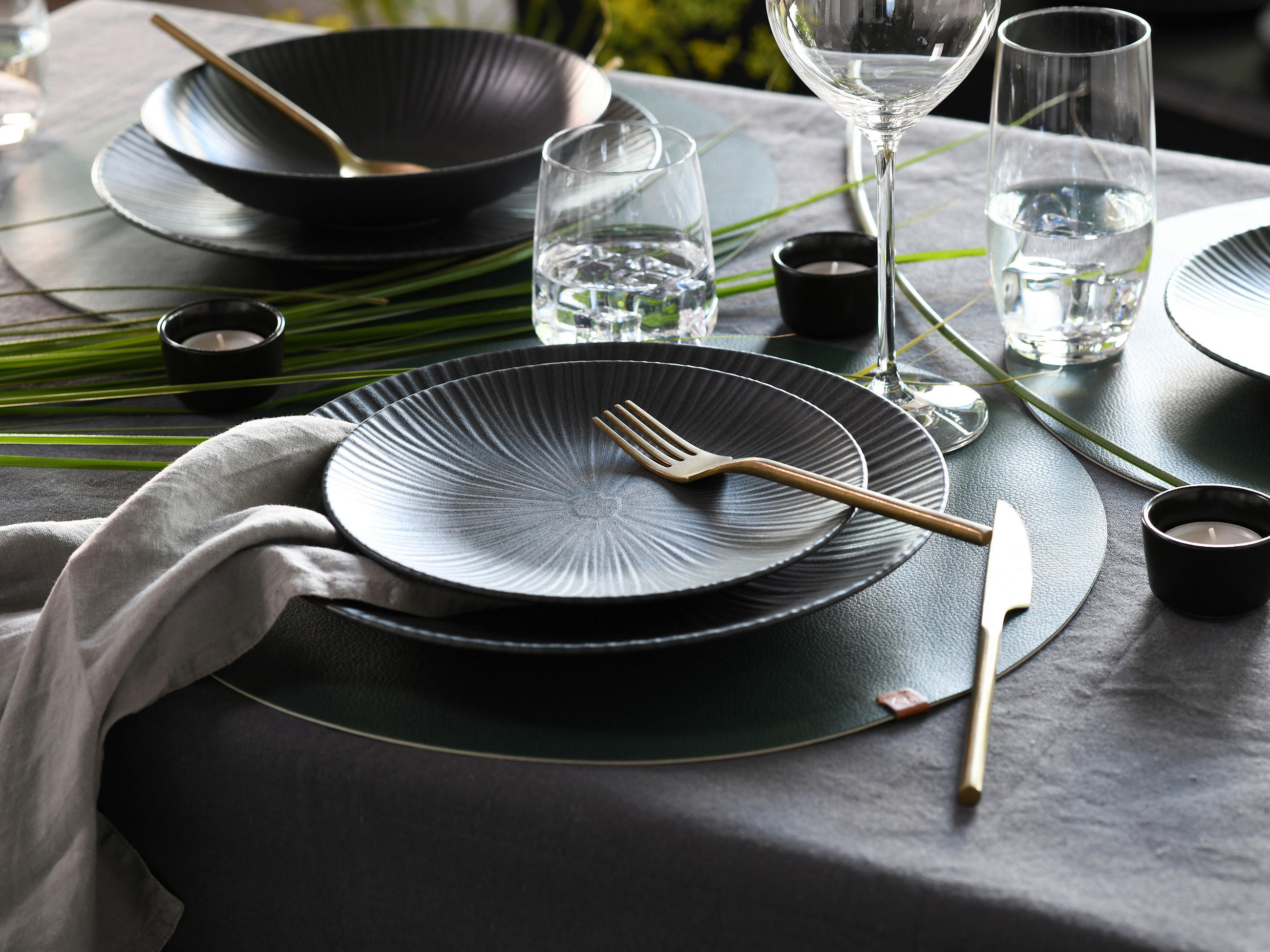 TAFELSERVICE Schwarz 12-teilig Vesuvio black  - Schwarz, Basics, Keramik - Creatable