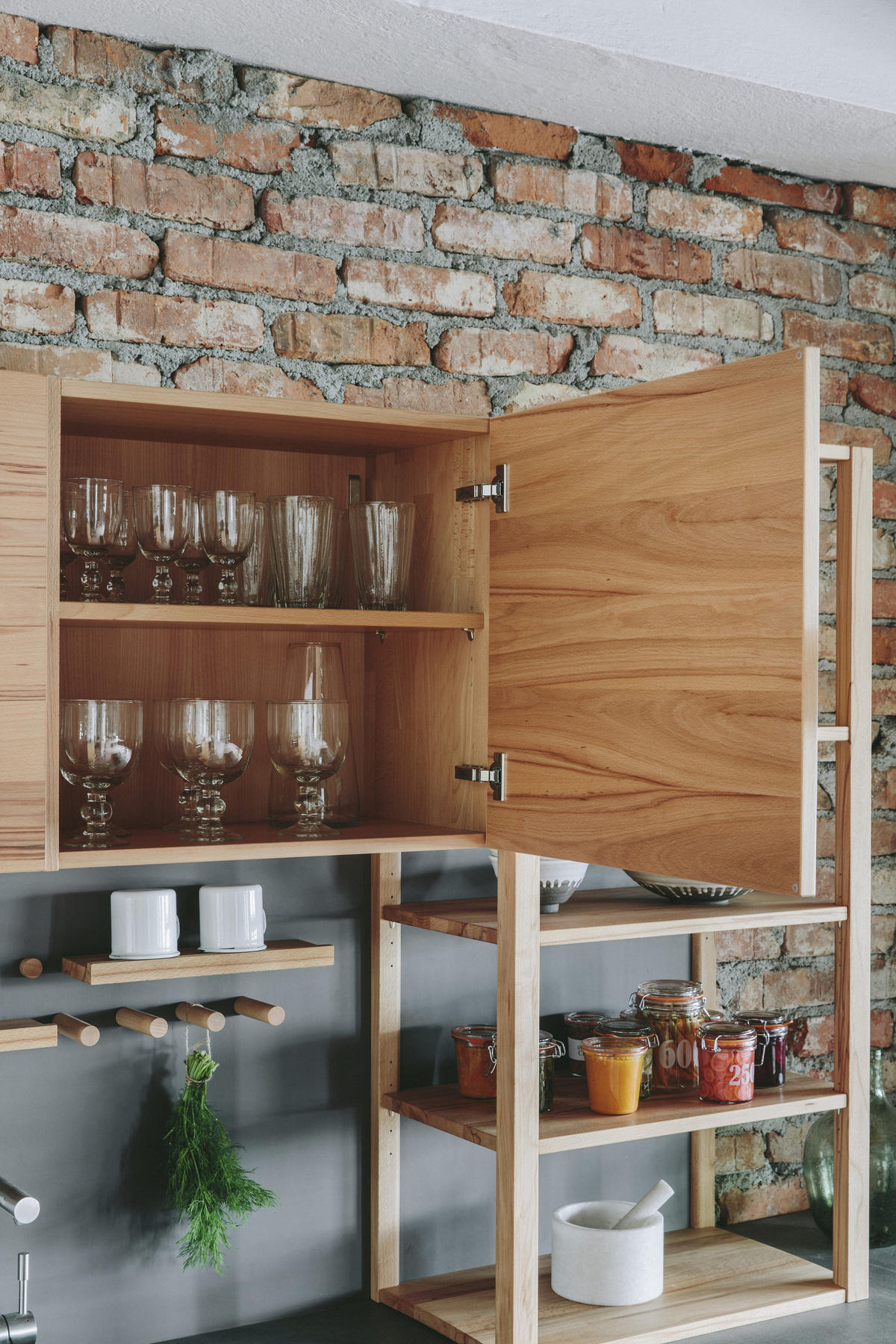 EINBAUKÜCHE   - Buchefarben/Braun, Natur, Glas/Holz - Walden