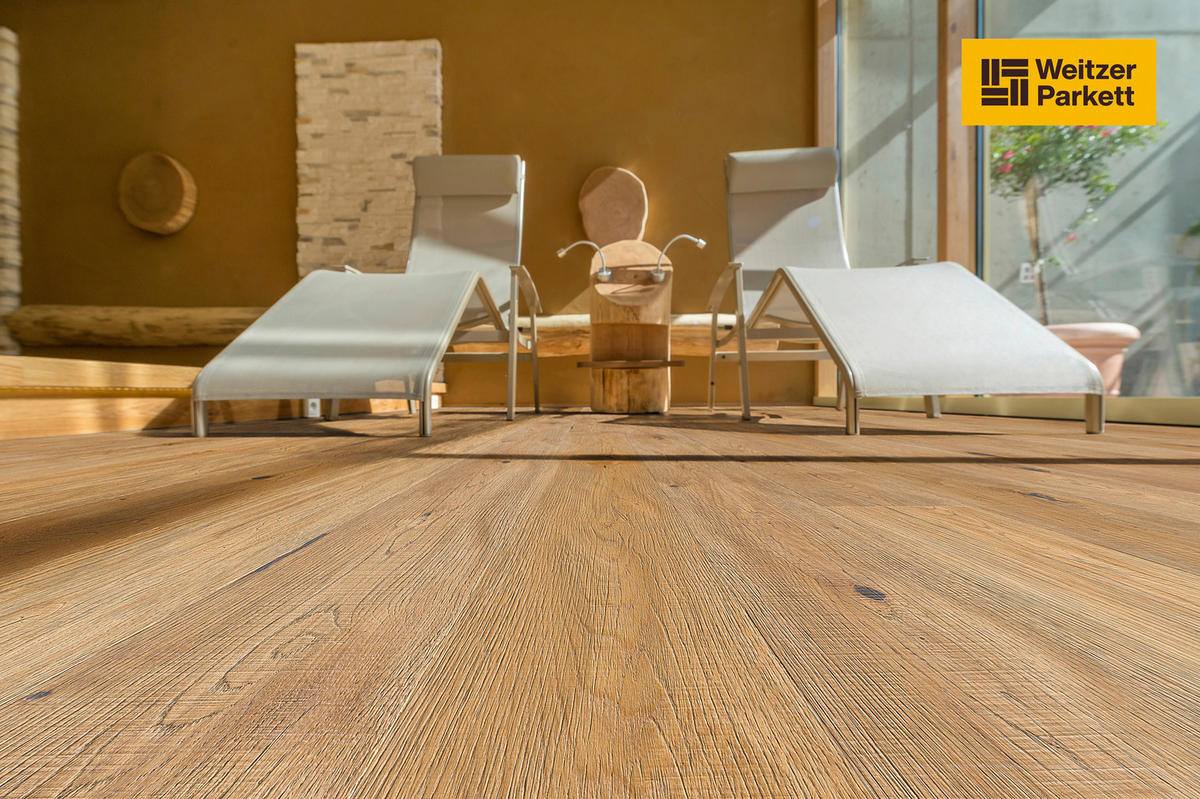 LANDHAUSDIELE, Eiche Wild reliefgehobelt Gesund-Diele  per  m² - Eichefarben, KONVENTIONELL, Holz (224,5/19,3/1,3cm) - Weitzer Parkett