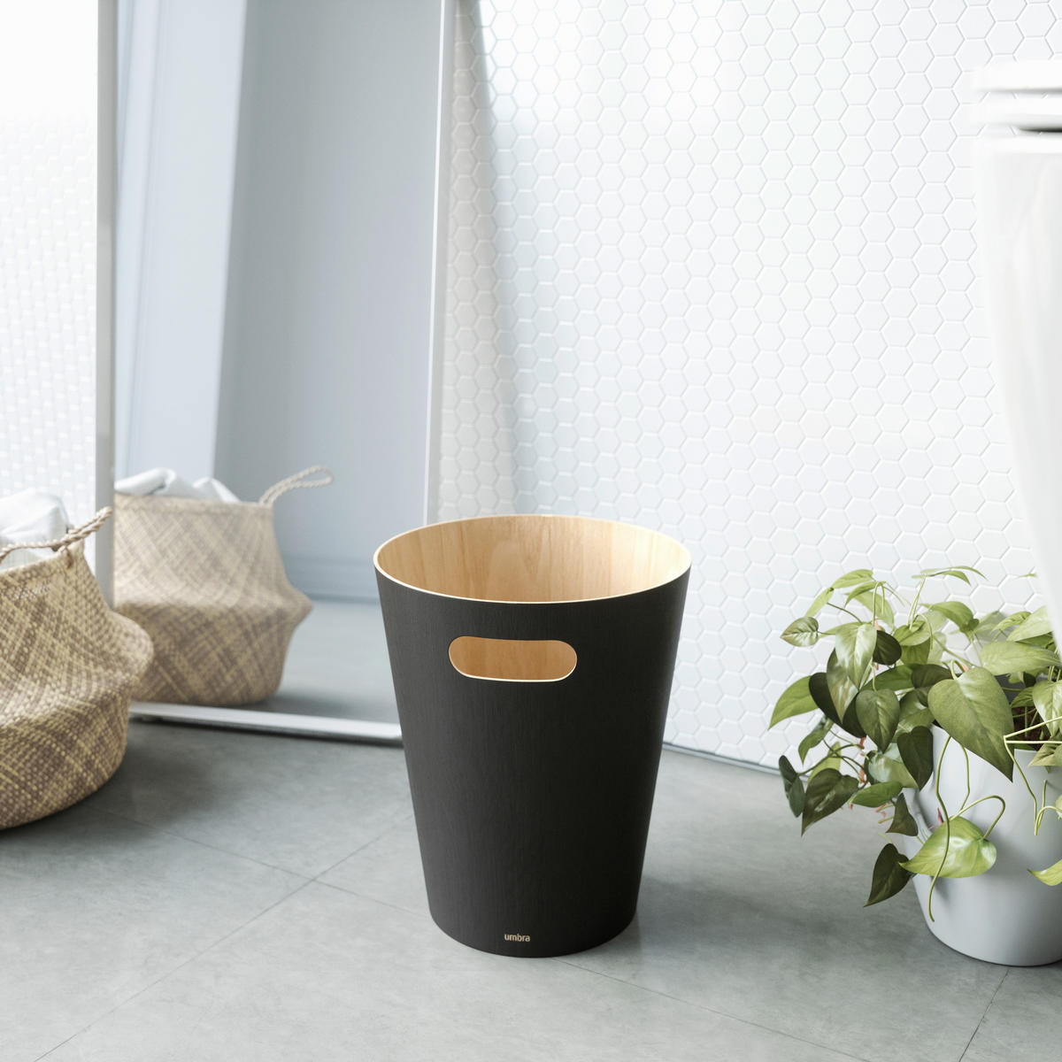 KANTA ZA PAPIR  7,5 l   - prirodna boja/crna, Osnovno, drvo (23/28/23cm) - Umbra