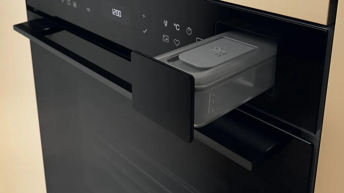 EINBAUBACKOFEN BBI7A8PT1SK  - Schwarz, Basics, Glas/Metall (59,5/59,5/54,9cm) - Bauknecht