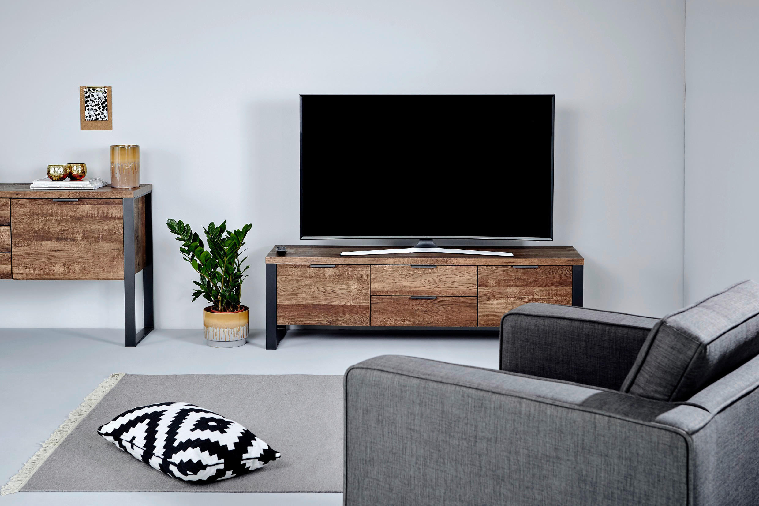 TV-ELEMENT - Eichefarben/Schwarz, Design, Holzwerkstoff/Metall (152,4/45/39,5cm)