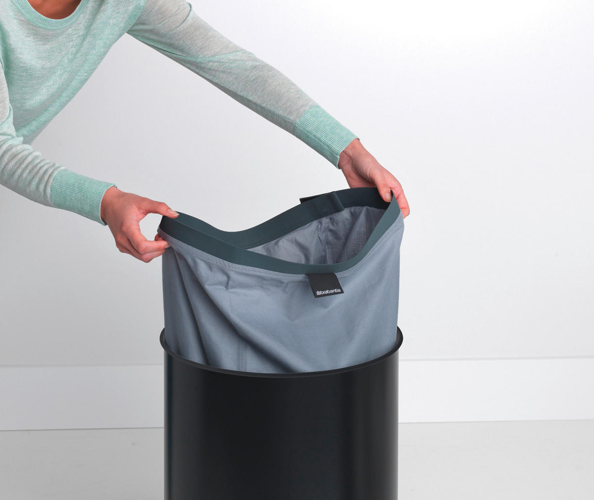 KOŠ ZA RUBLJE      38/63.5/38 cm      - crna, Basics, drvo/metal (38/63.5/38cm) - Brabantia
