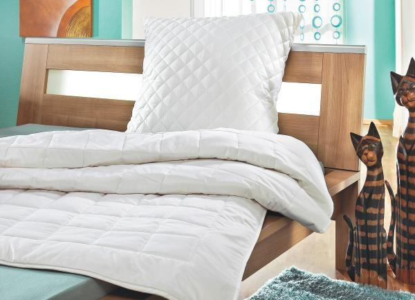 VZGLAVNIK ADELE 60/80 cm - bela, Konvencionalno, tekstil (60/80cm) - Billerbeck