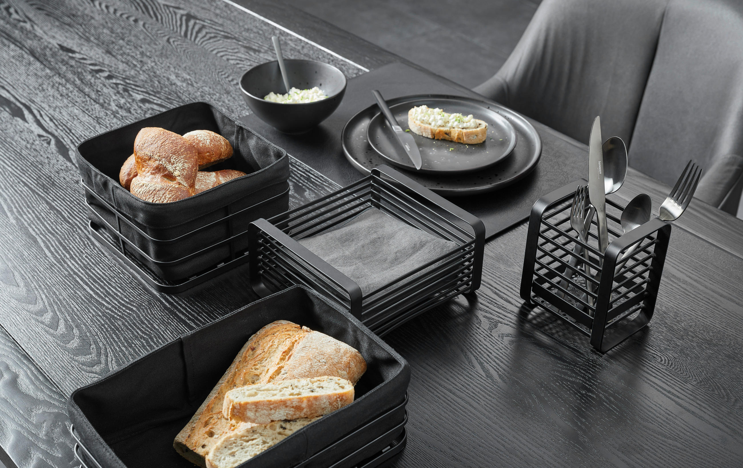 BROTKORB - Schwarz, Basics, Textil/Metall (19/19/11cm) - Homeware Profession.