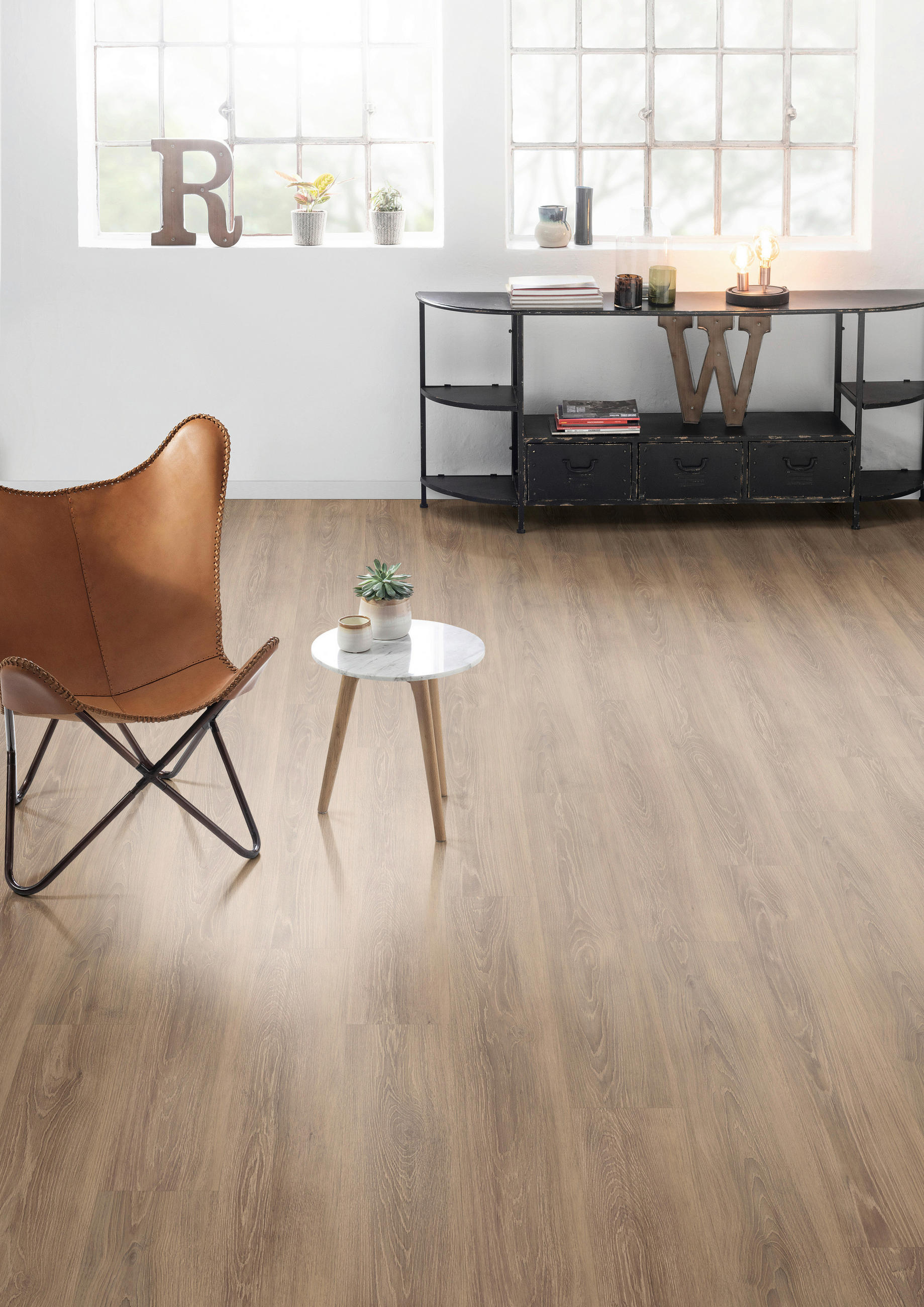 DESIGNBODEN Capri Eiche braun EGGER Aquadura+  per  m² - Eichefarben/Dunkelbraun, KONVENTIONELL, Holzwerkstoff (129.2/19.3/0.75cm) - Egger Holzwerkstoffe