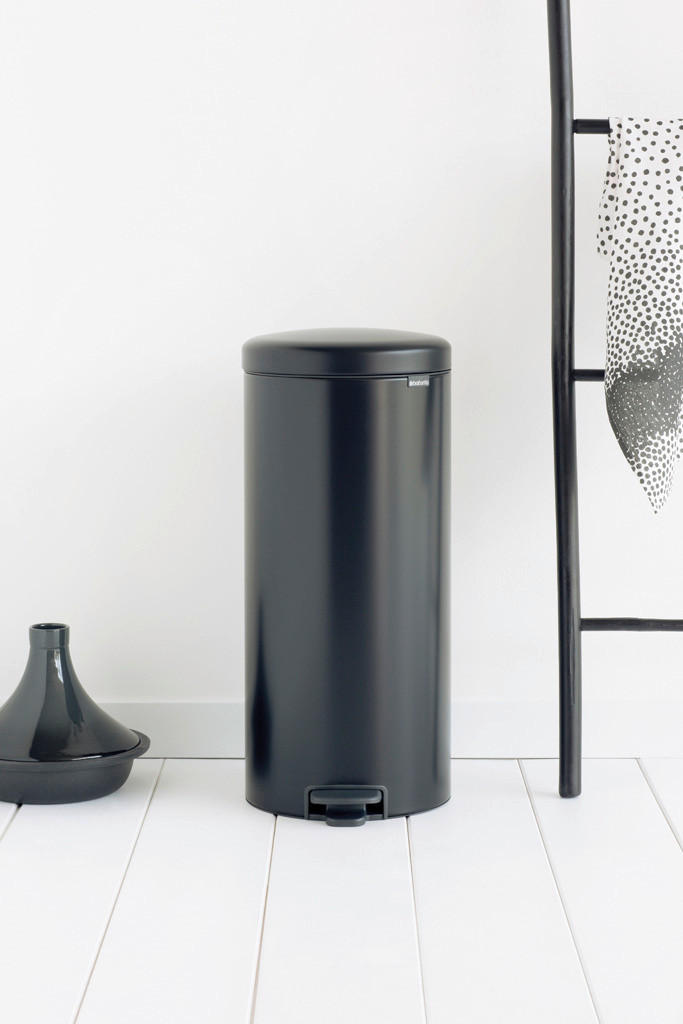 ODPADKOVÝ KÔŠ  30 l - čierna, Design, kov/plast (29,3/67,9/38cm) - Brabantia