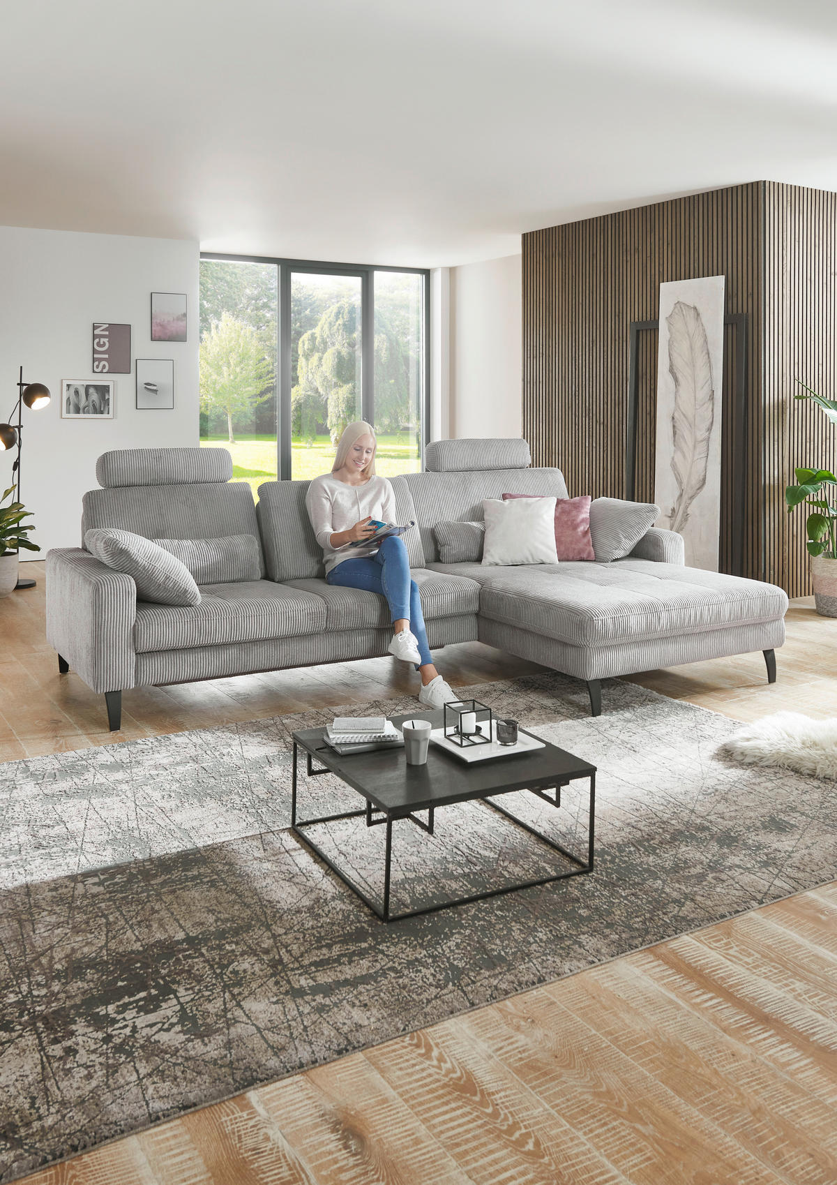 ECKSOFA in Cord Hellgrau  - Hellgrau/Schwarz, Modern, Textil/Metall (302/177cm) - Beldomo Style