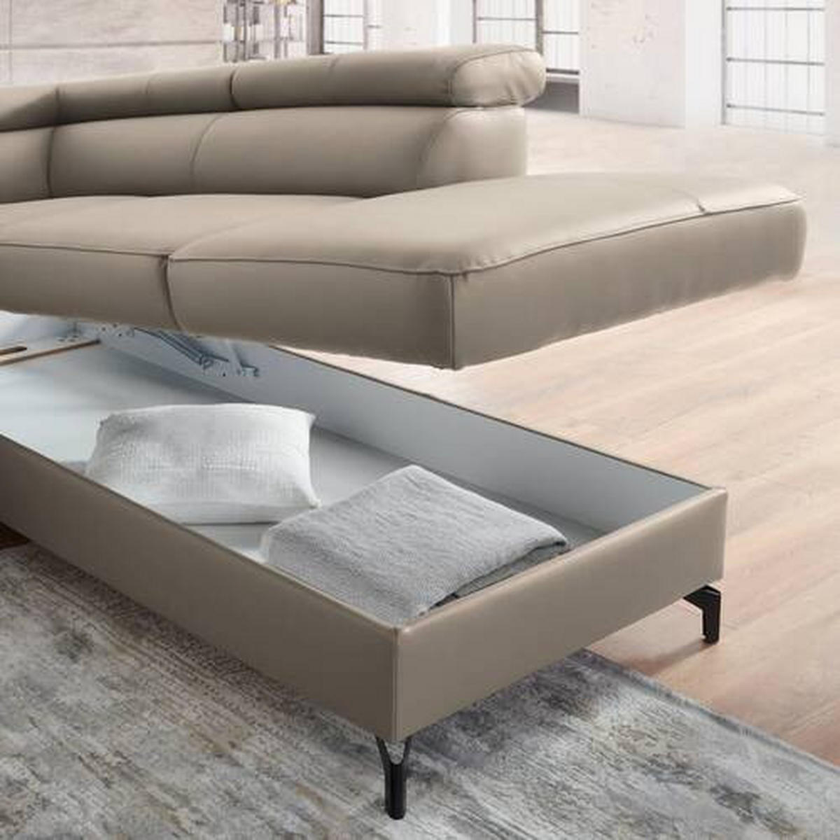 ECKSOFA Greige Kombination Echtleder/Lederlook Lederlook  - Greige/Schwarz, Design, Leder/Textil (256/220cm) - Celina Home