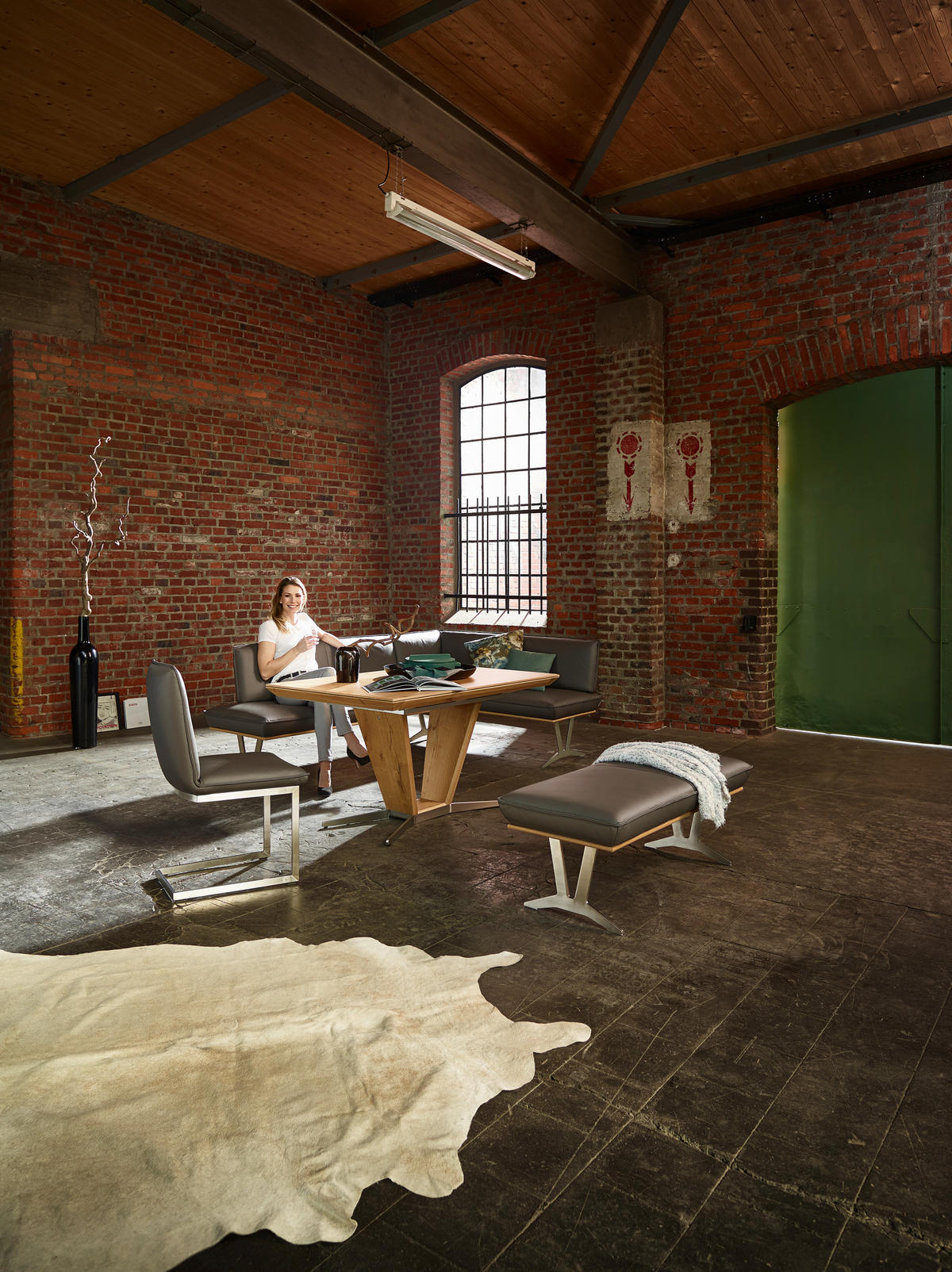 ECKBANK in Holz, Metall, Leder Schlammfarben  - Edelstahlfarben/Schlammfarben, Design, Leder/Holz (257/162cm) - Ambiente