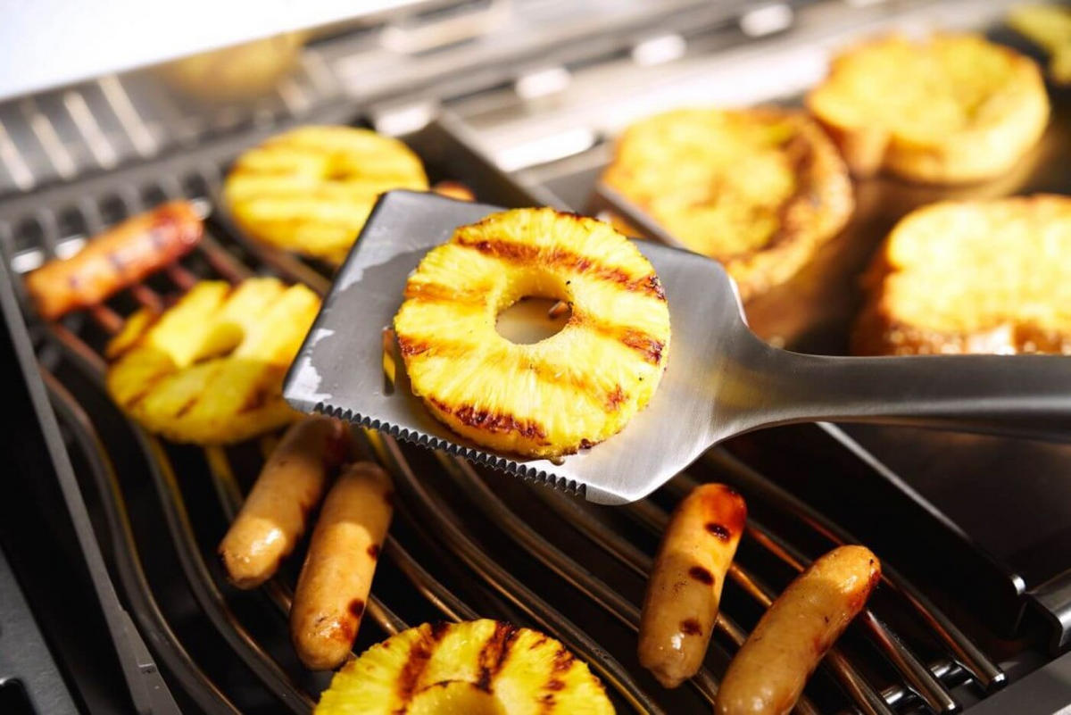 PRIBOR ZA ROŠTILJ - boje oplemenjenog čelika, Basics, metal (43,9/4,3/9,9cm) - Napoleon