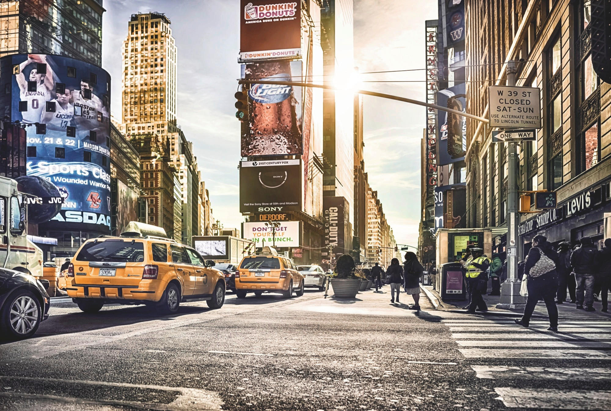 VLIESTAPETE Times Square  - Multicolor, Design, Papier (368/248cm) - Komar