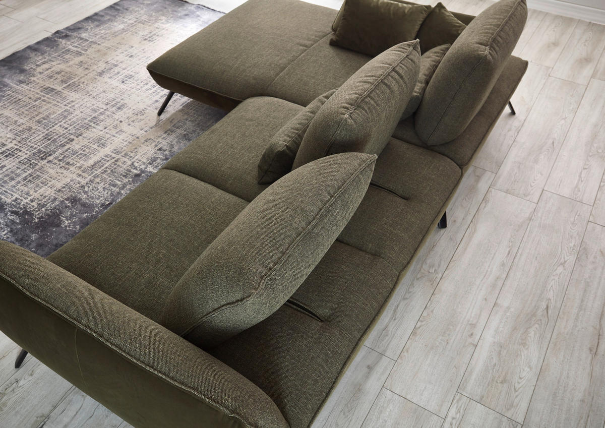 CloseUp von Moderano ECKSOFA Olivgrün Flachgewebe.