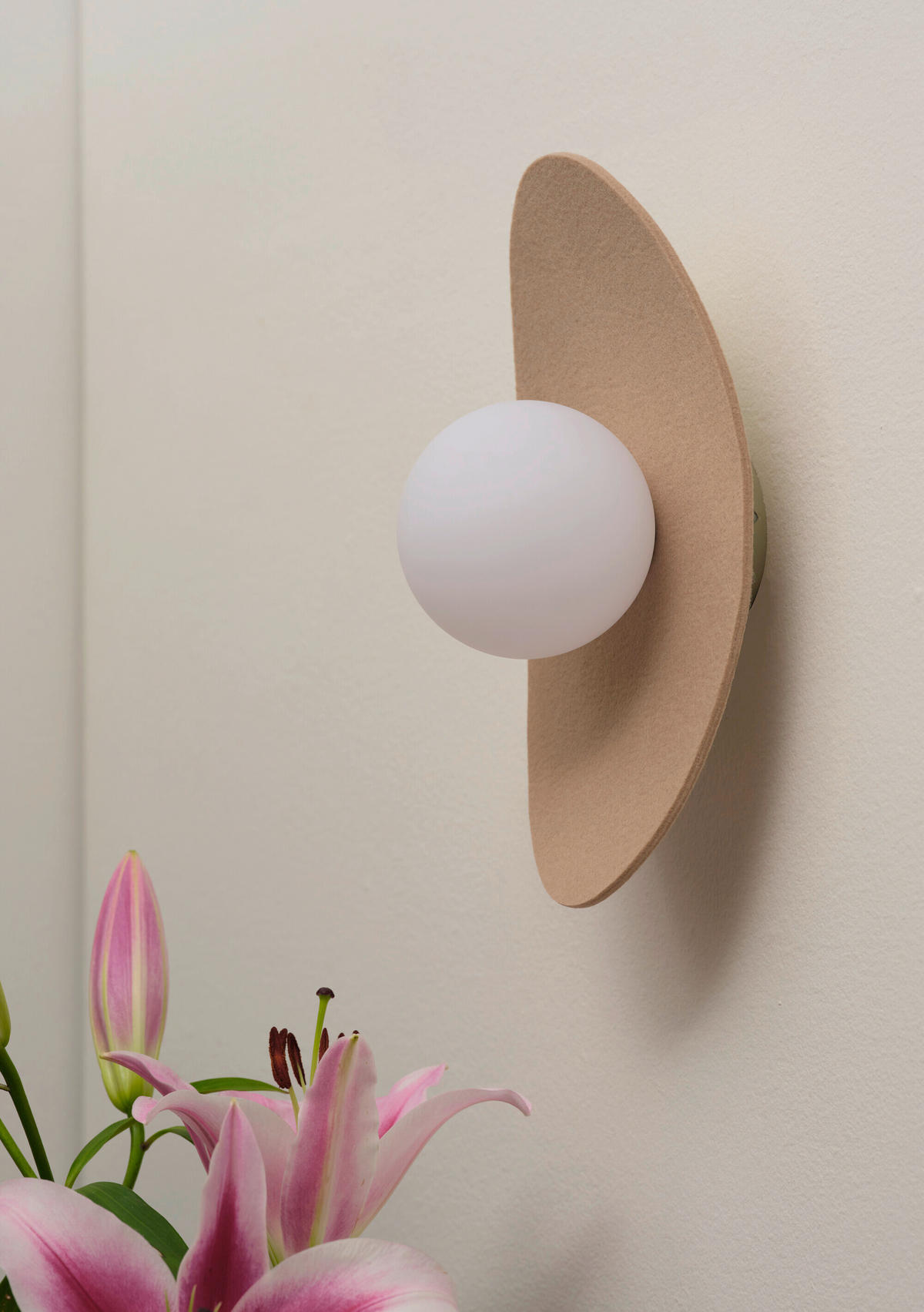 WANDLEUCHTE 28/13,5/15 cm   - Beige, Design, Glas/Textil (28/13,5/15cm) - Osram