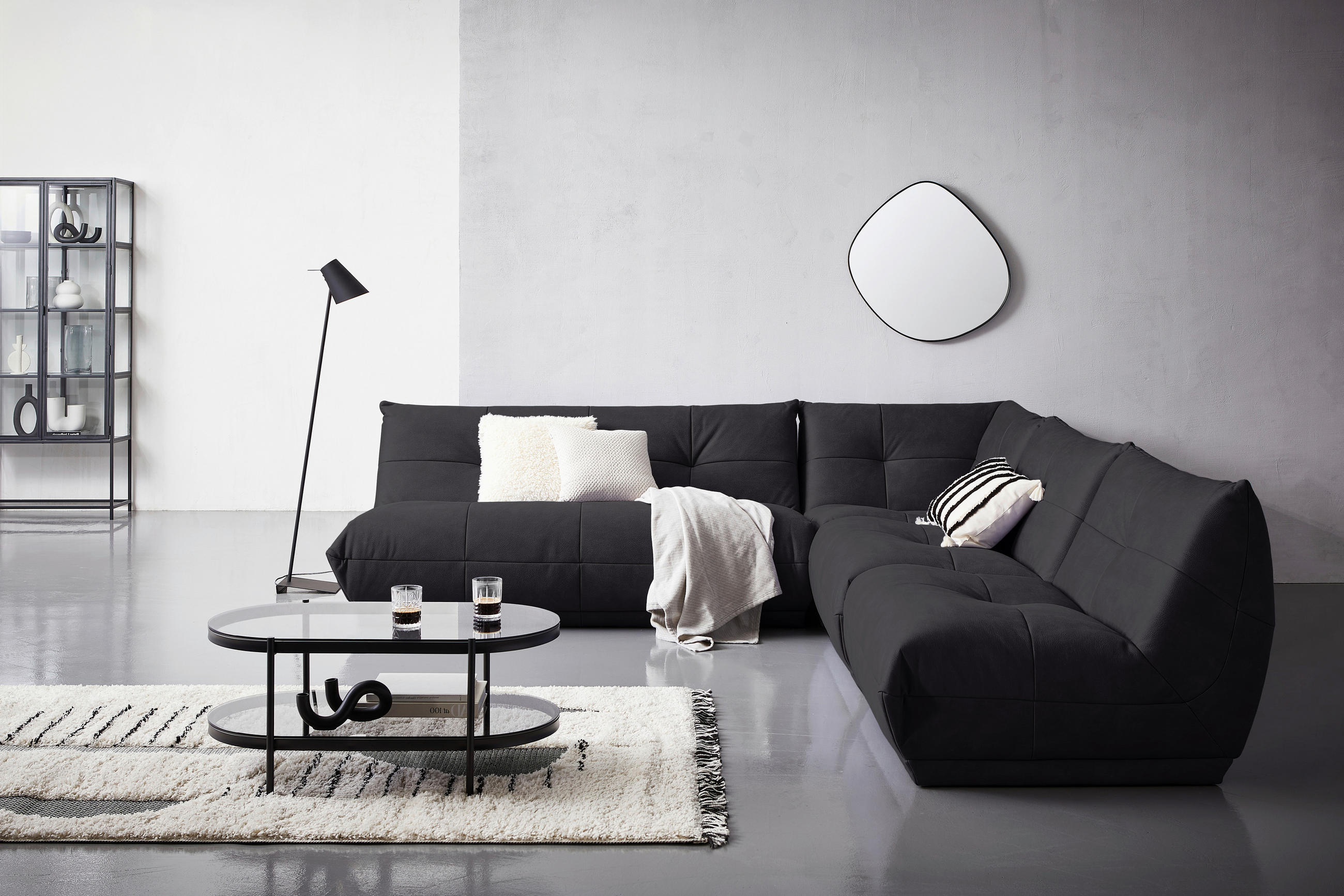 HÖRNSOFFA i läderimitation svart - svart, Trend, textil (285/315cm) - Livetastic