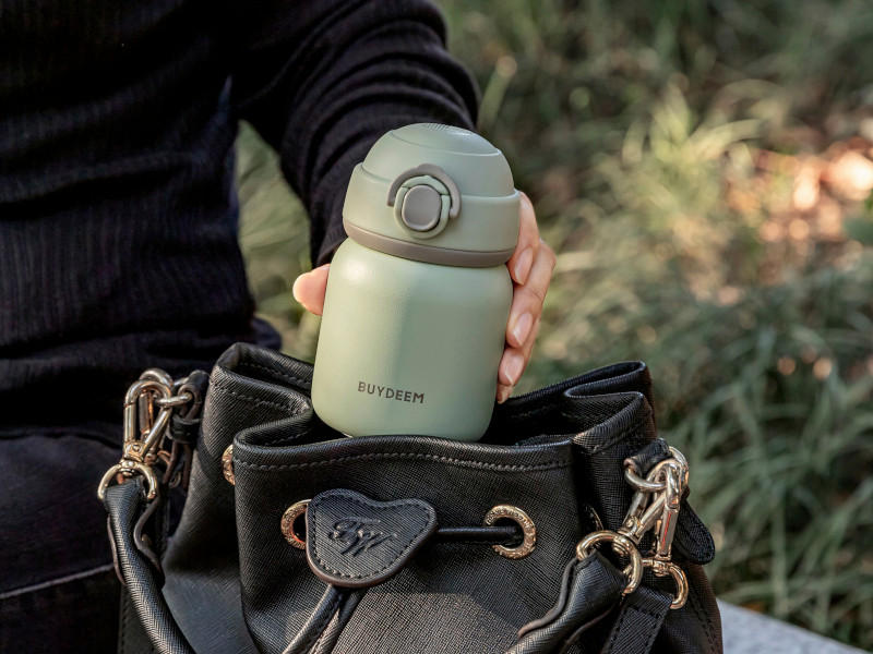 HŐSZIGETELT PALACK 0,2 l  - pasztellzöld, Basics, fém (7/11/12cm) - BUYDEEM