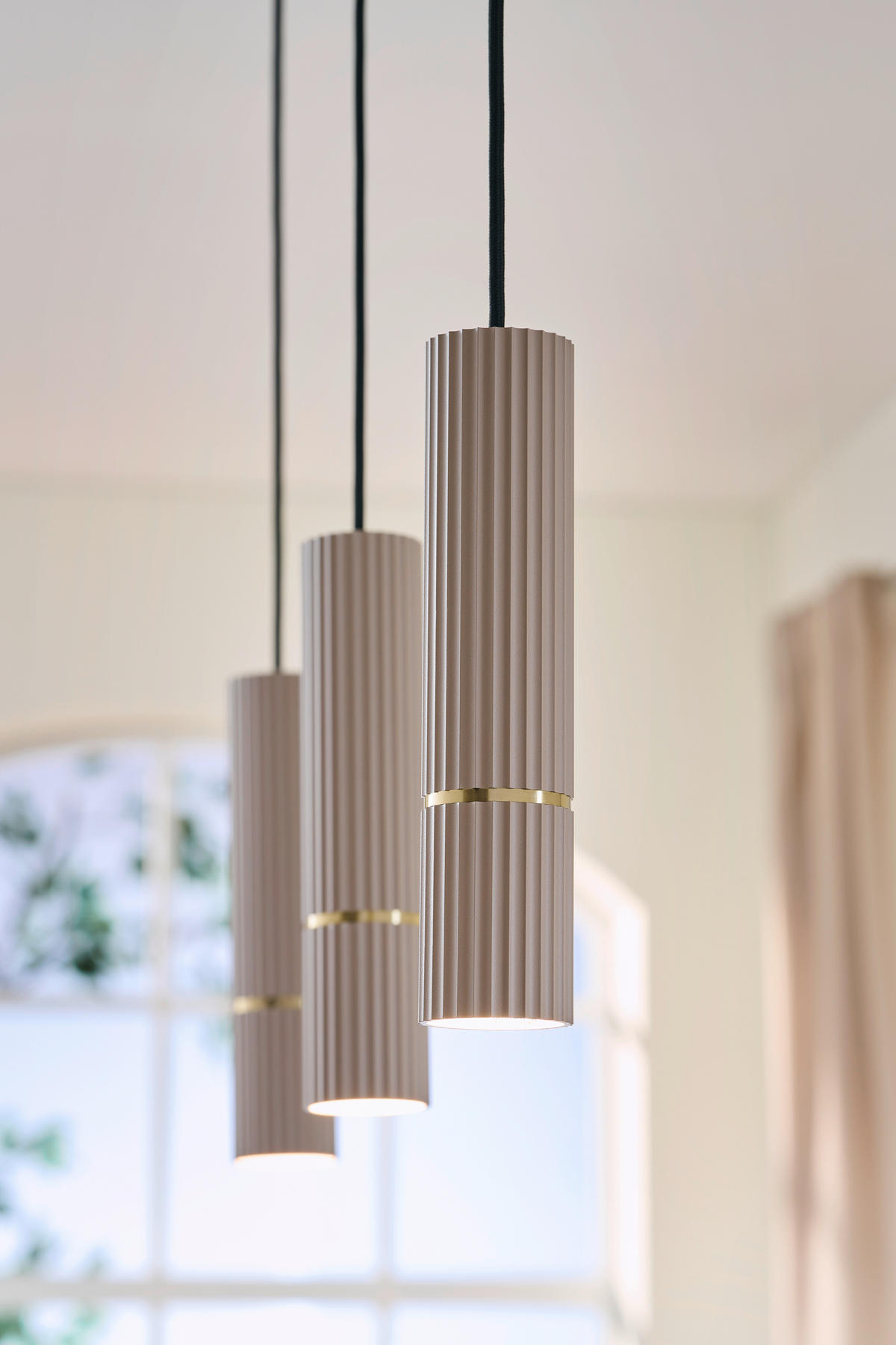 HÄNGELEUCHTE 110/9/150 cm    - Sandfarben/Schwarz, Design, Metall (110/9/150cm) - Eglo