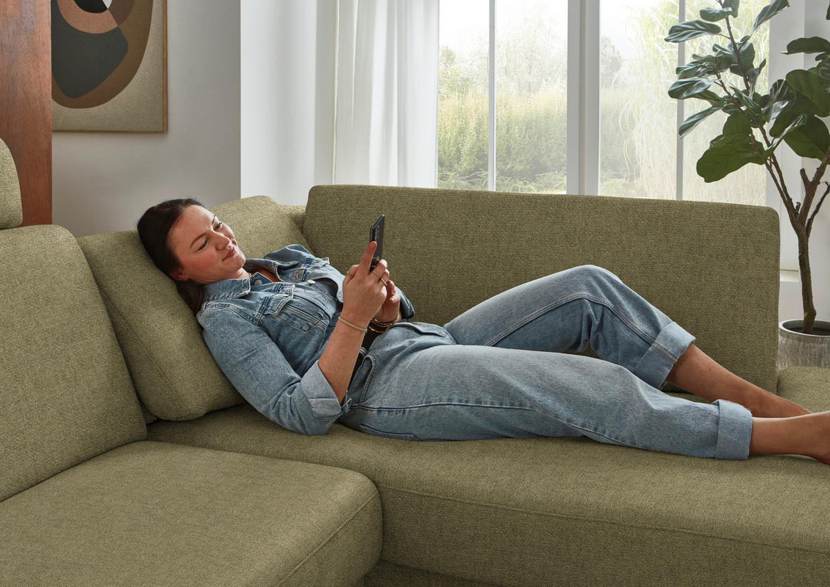 ECKSOFA  Chenille Schilfgrün  - Schilfgrün/Schwarz, Design, Textil/Metall (239/182cm) - Beldomo Comfort