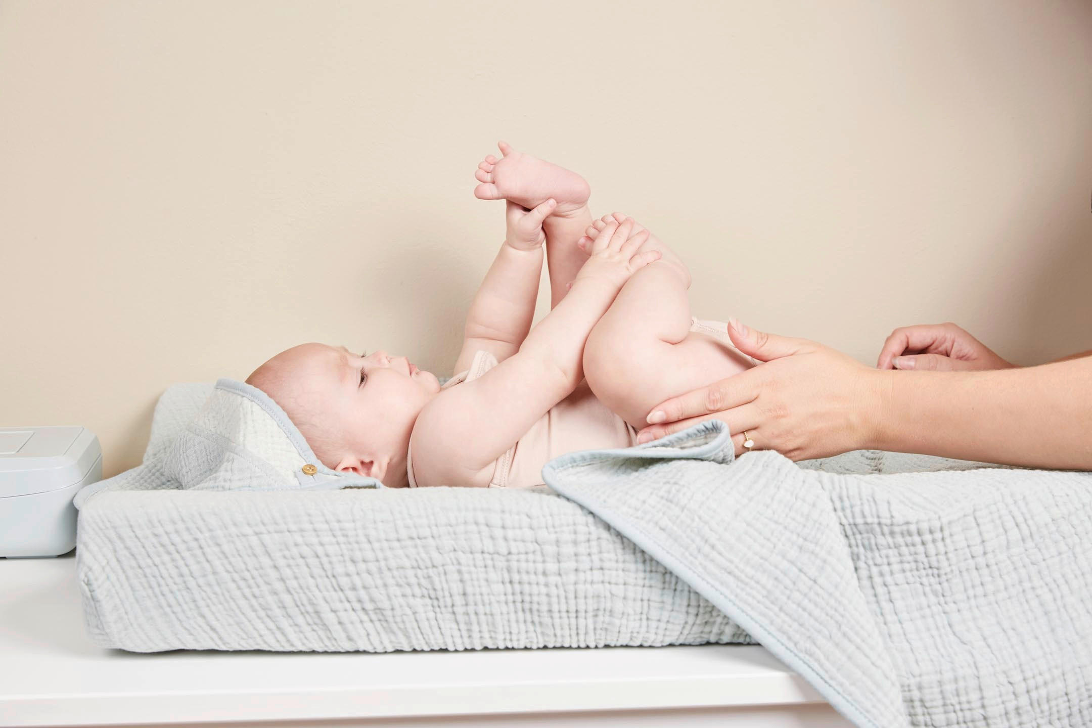 WICKELAUFLAGENBEZUG - Pastellgrün/Grün, Basics, Textil (77/44/10cm) - Bebe Jou